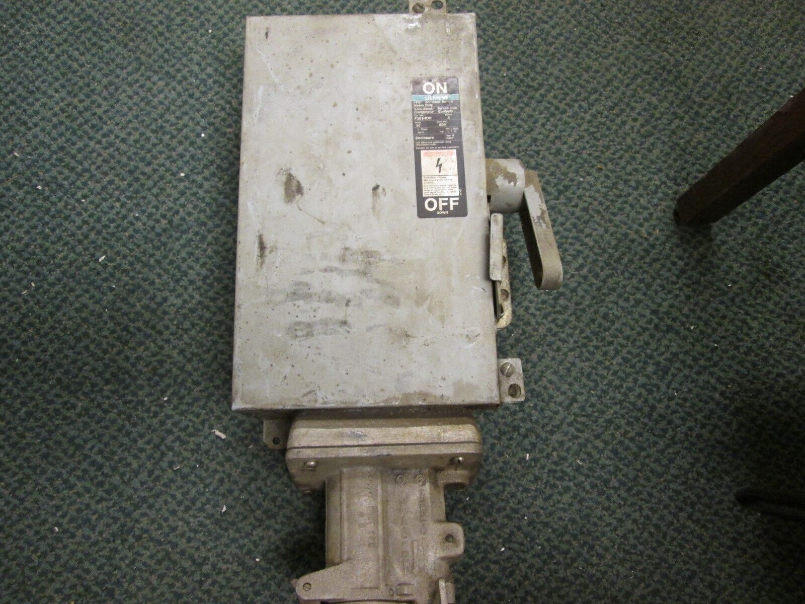 Siemens Fusible Safety Switch F351HCH 30A 600V 3P Nema 12 Enclosure Used