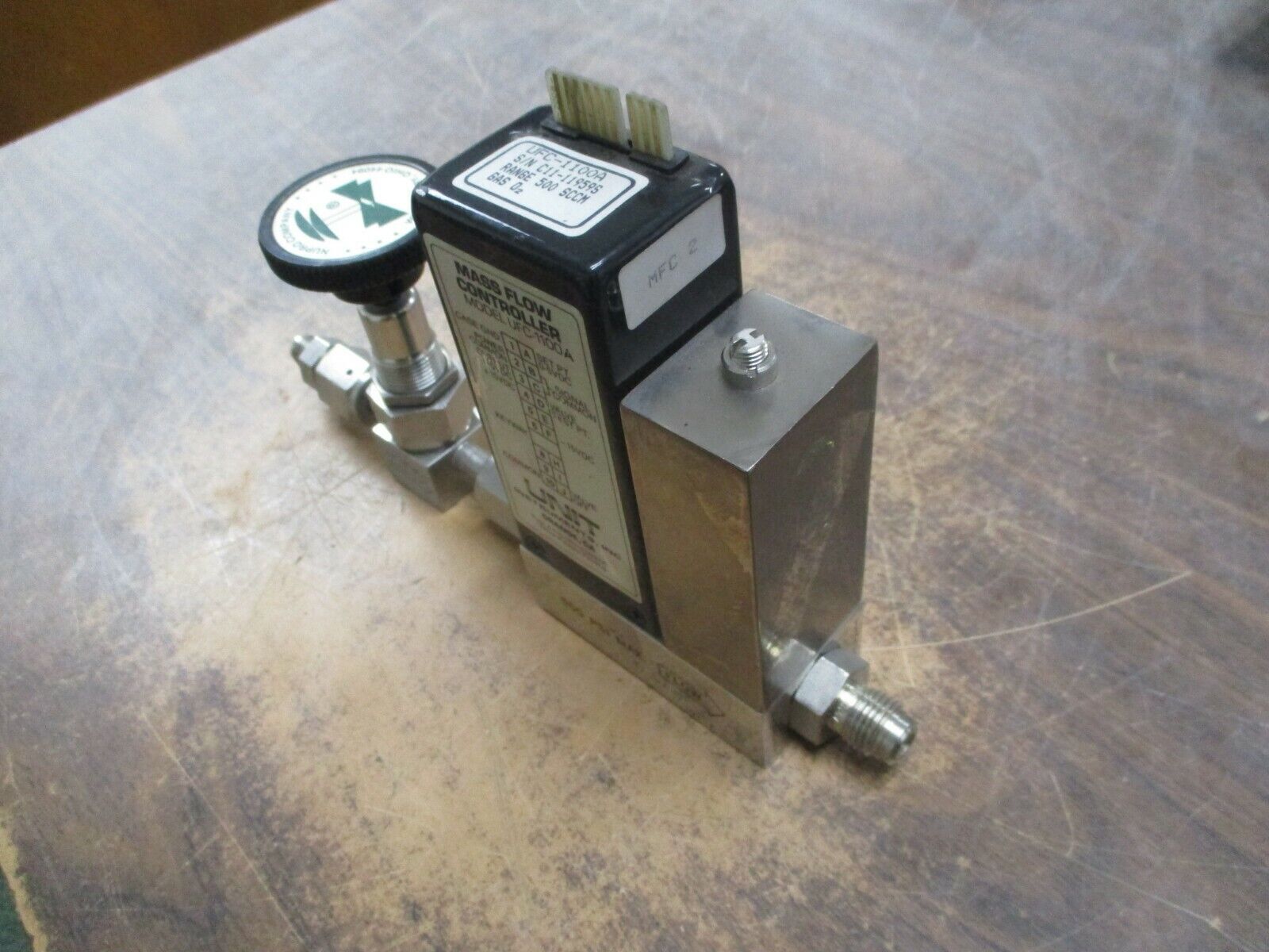 Unit Instruments Mass Flow Controller UFC-1100A Output:0-5VDC Power:15VDC Used