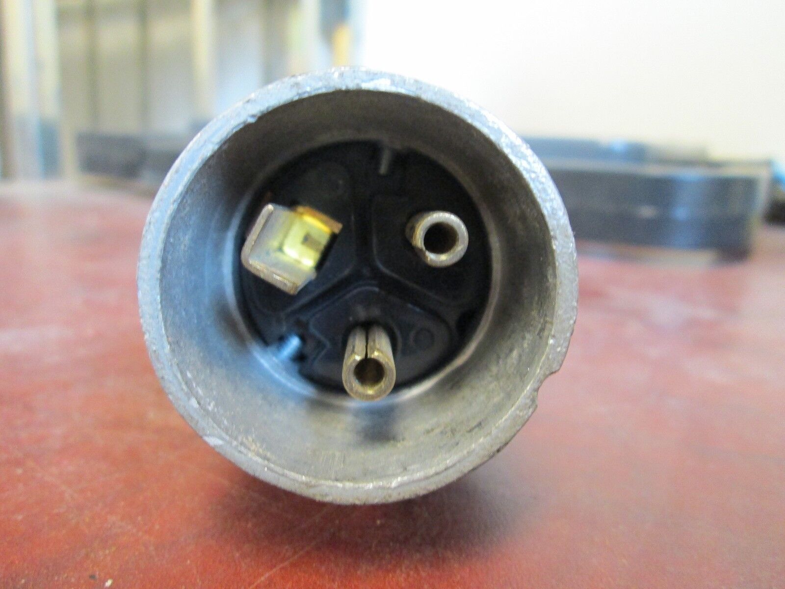 Russellstoll Plug 3720U-2 15A 250V 3W Used