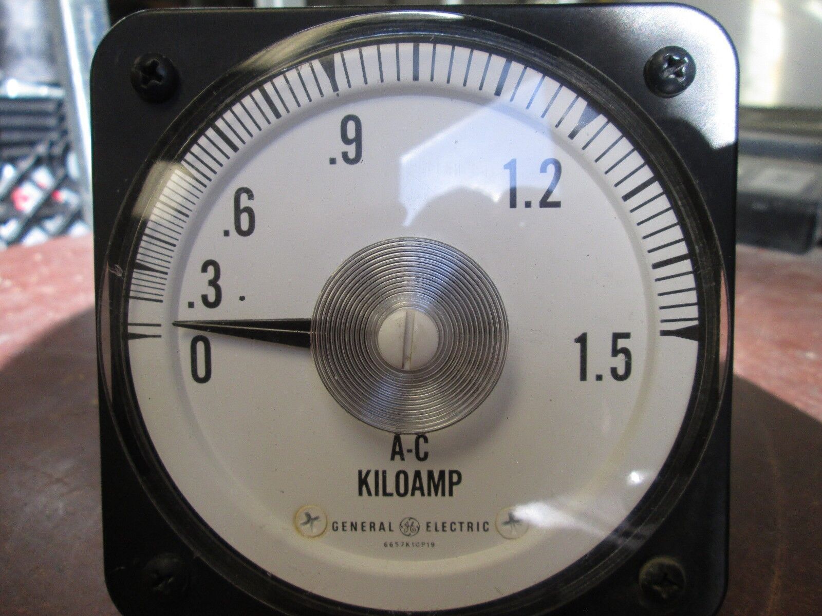 GE Type AB-30 AC Ammeter 50-105141-LSVC2 0 - 1.5KA 40 - 70Hz Used