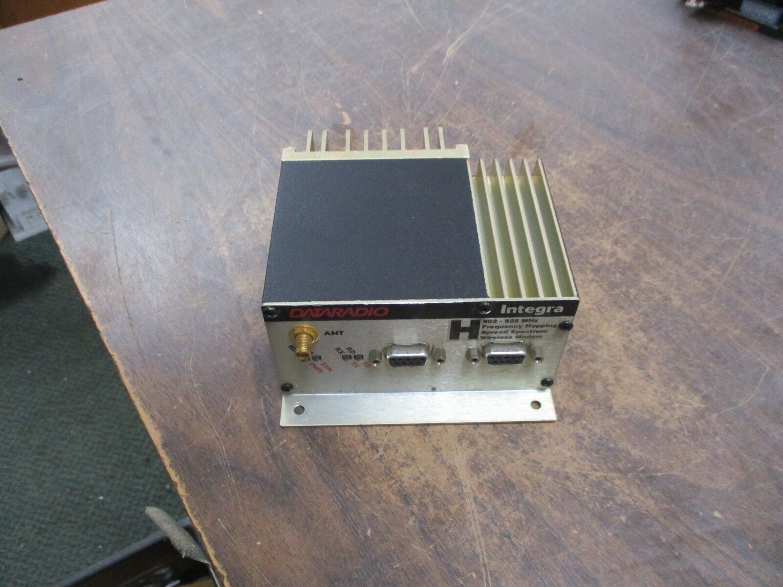 Dataradio Integra-H Wireless Modem 242-4099-430 902-928MHz Frequency Hopping
