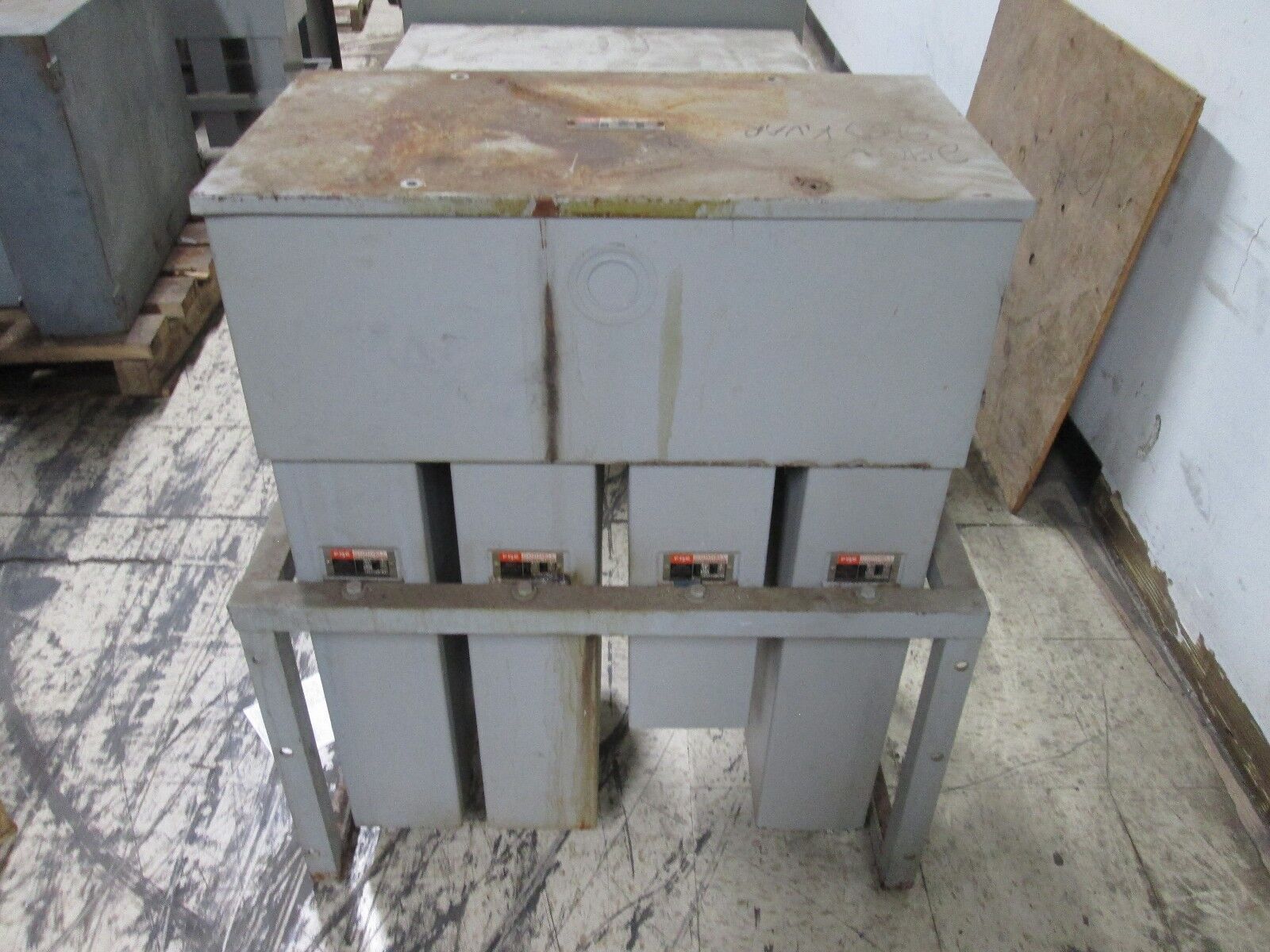 Cornell Dubilier Capacitor ICA4090D33 90 KVAR 240V 3Ph Used