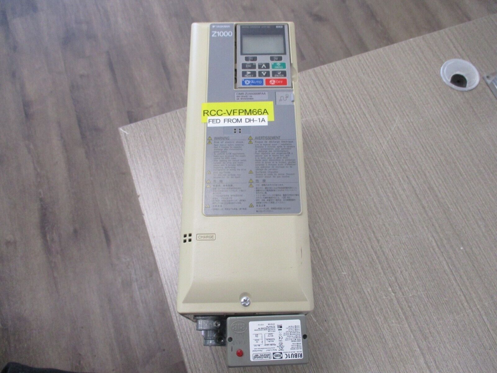 Yaskawa Z1000 AC Drive CIMR-ZU4A0008FAA Rev. A 3HP 3PH Input; Output; Used