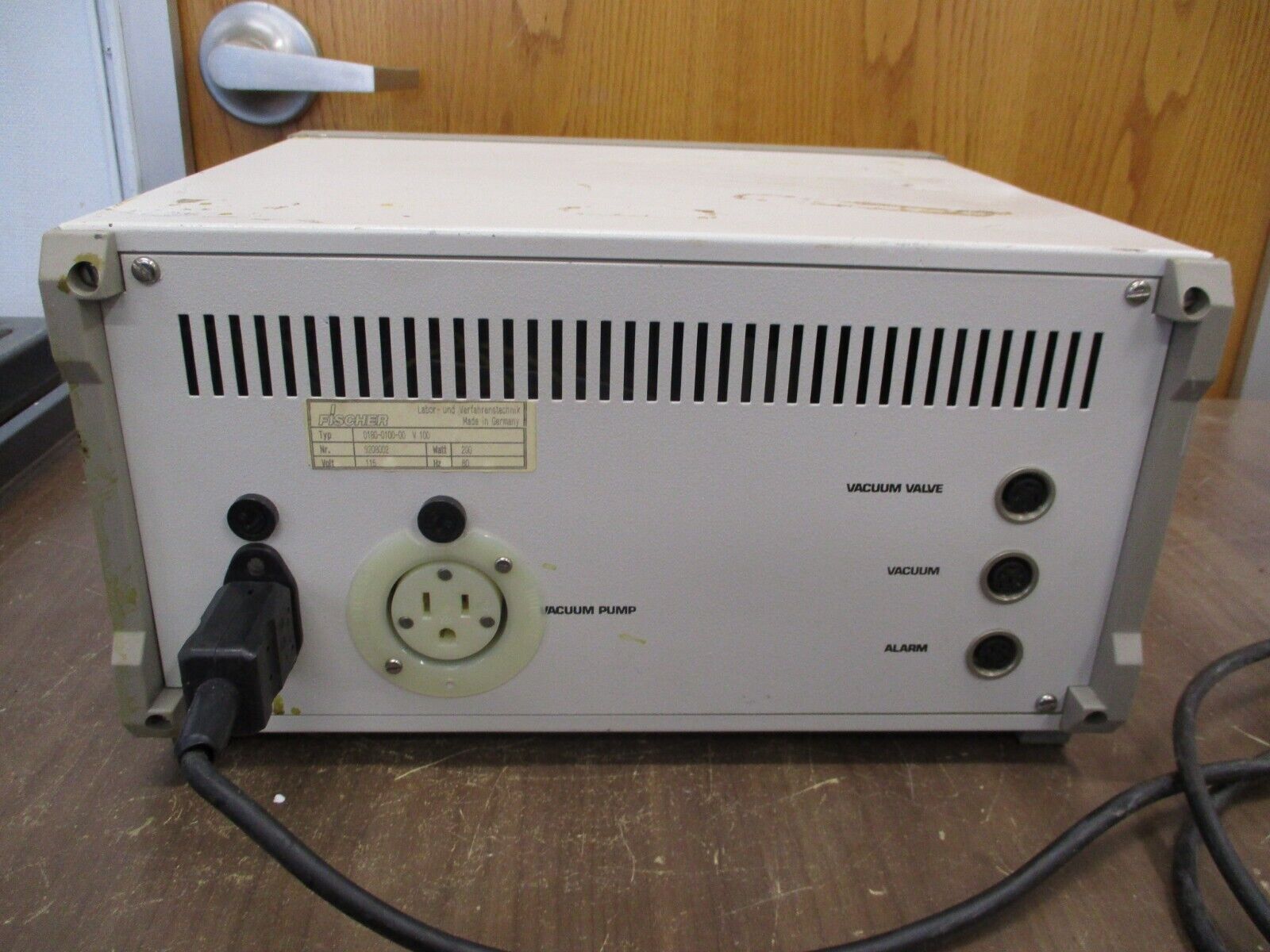 Fischer Vacuum Control 0180-0100-00 V 100 200W 115V 60Hz Used