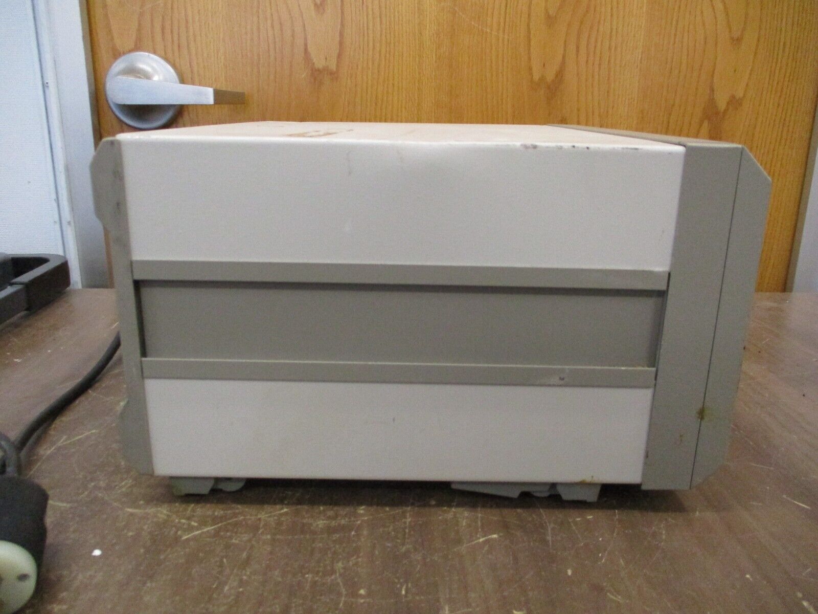 Fischer Vacuum Control 0180-0100-00 V 100 200W 115V 60Hz Used