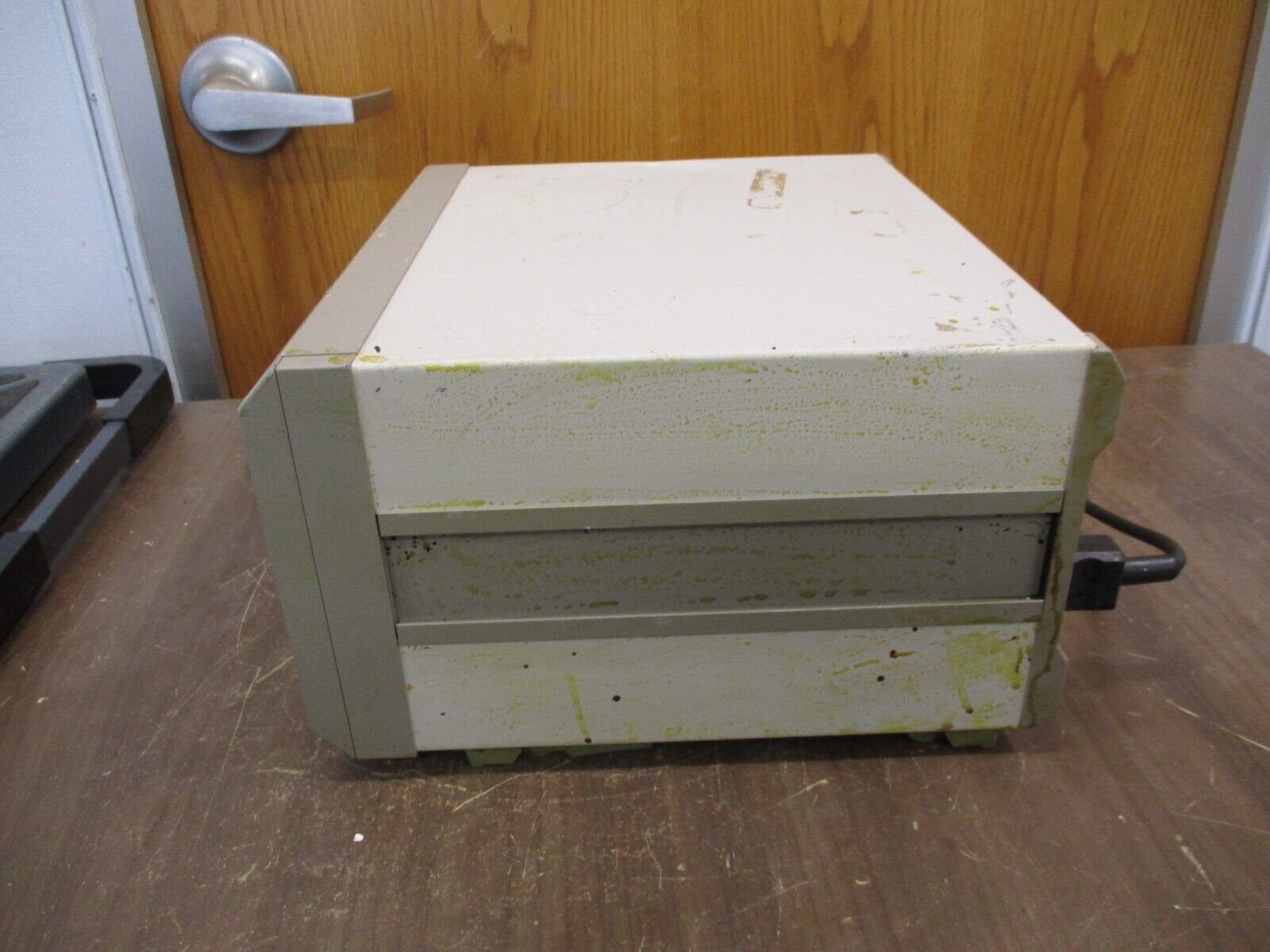 Fischer Vacuum Control 0180-0100-00 V 100 200W 115V 60Hz Used