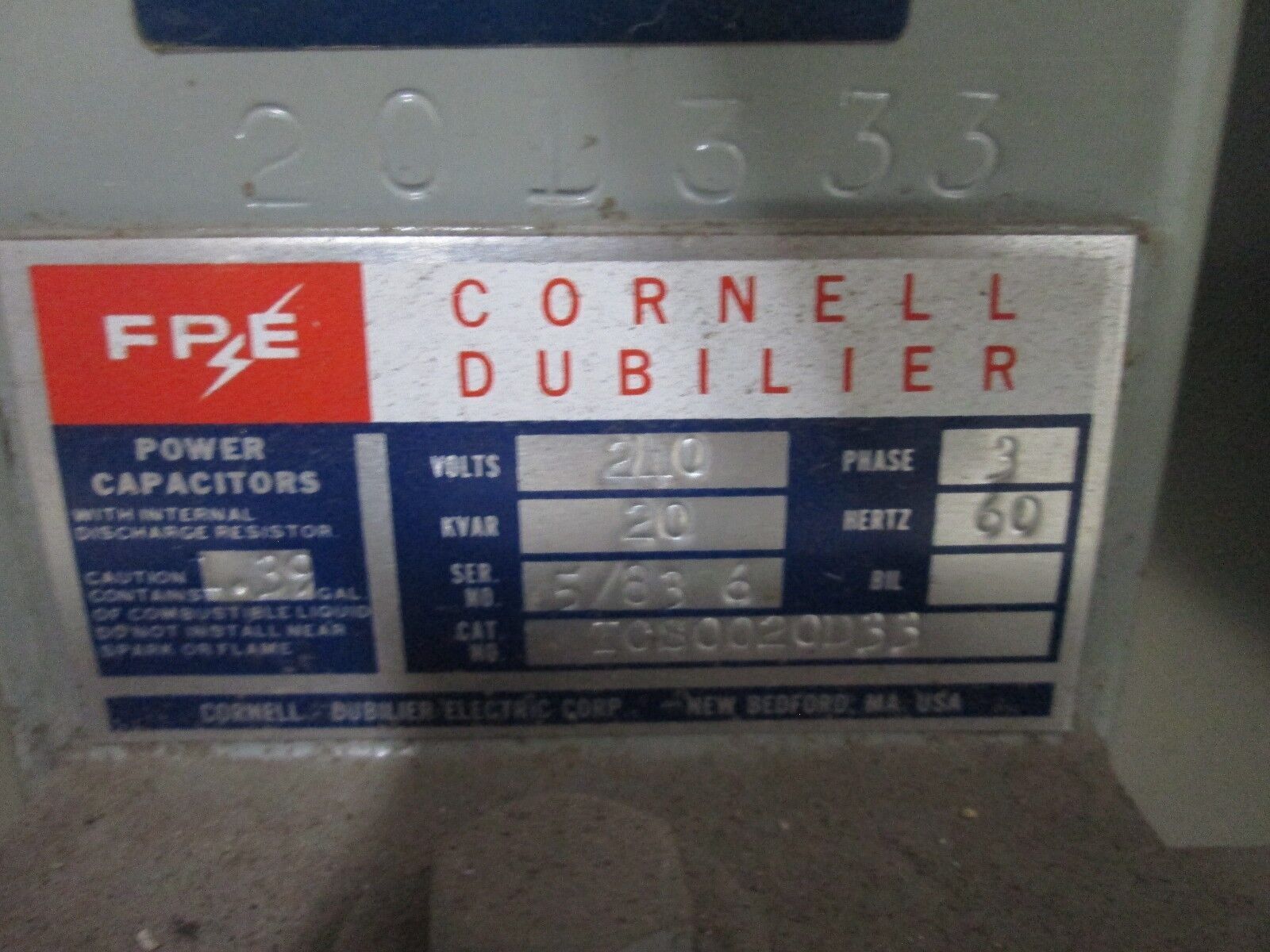 Cornell Dubilier Capacitor ICS6135D33 135 KVAR 240V 60Hz 3Ph Used