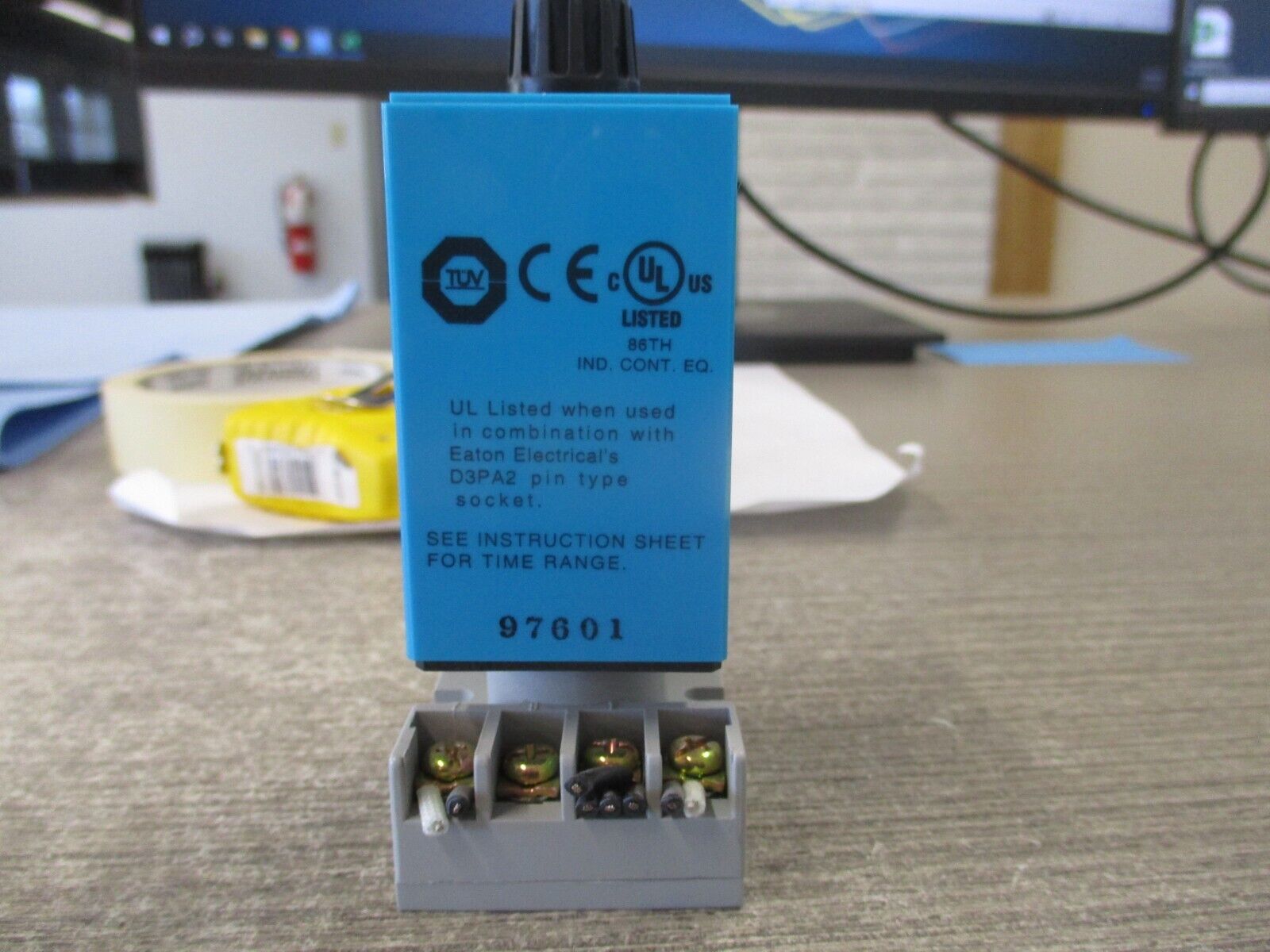 Eaton Electronic Timer TRNP24AD 24V W/Base Used