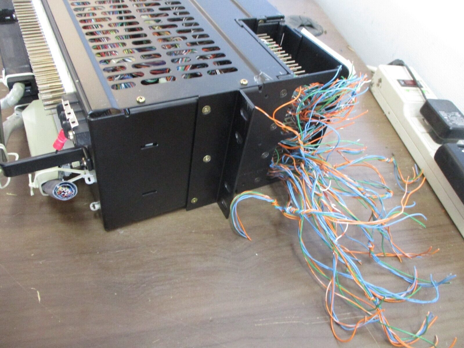 ADC DSX-1 Cross Connect D1M-1A0024 42/56VDC 2A Used