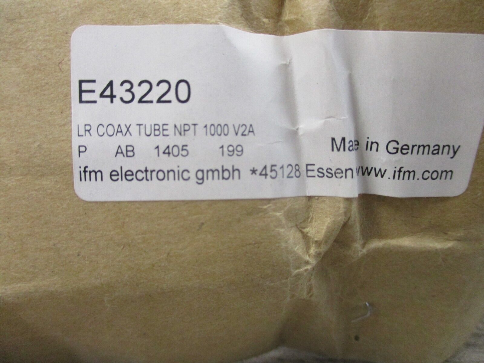 ifm LR Coax Tube NPT 1000 E43220 New Surplus