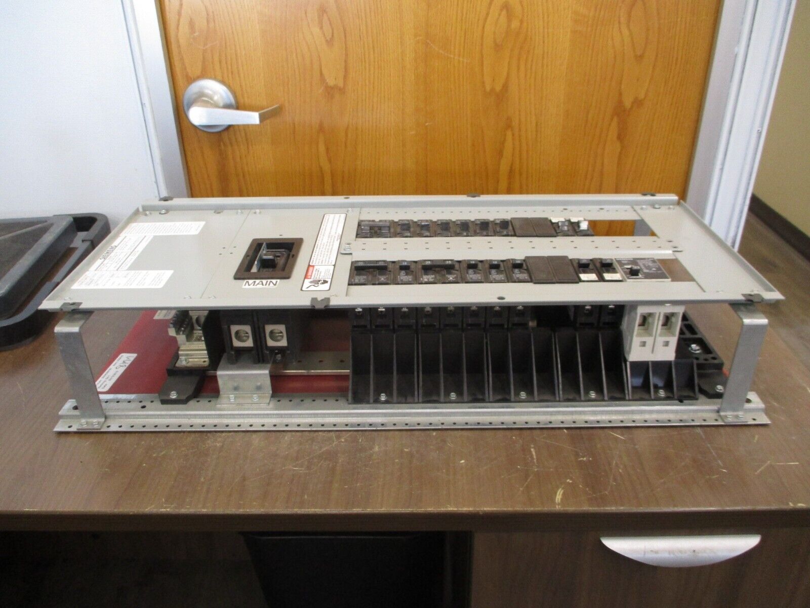 Siemens P2 Main Breaker Panelboard Interior P2A30QJ125FTS 125A Main 120/240V 1Ph