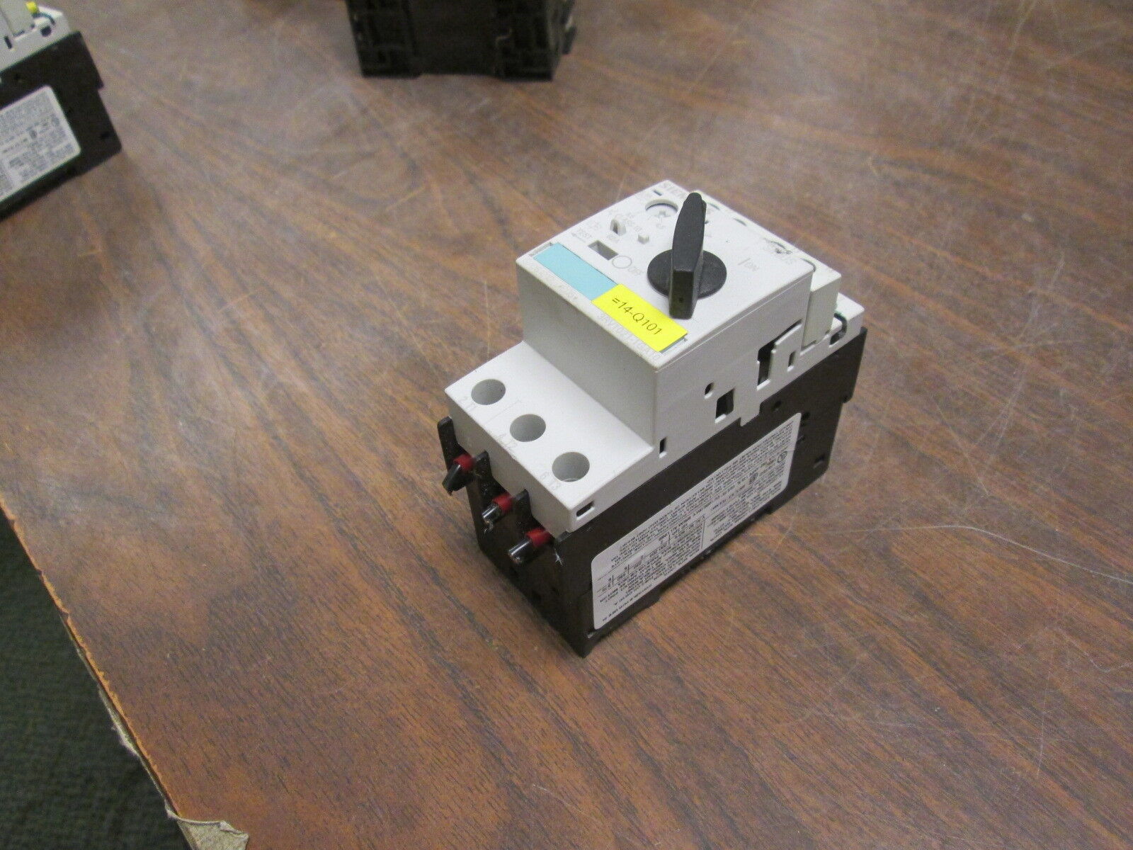 Siemens Sirius Motor Protector 3RV1021-1GA10 Trip: 4.5-6.3A 600V, Used