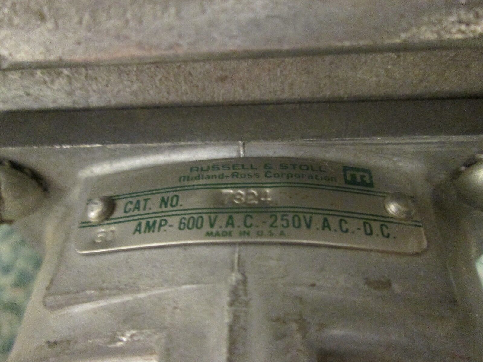 Russellstoll Receptacle w/ Base 7324 60A 600V 4W Used