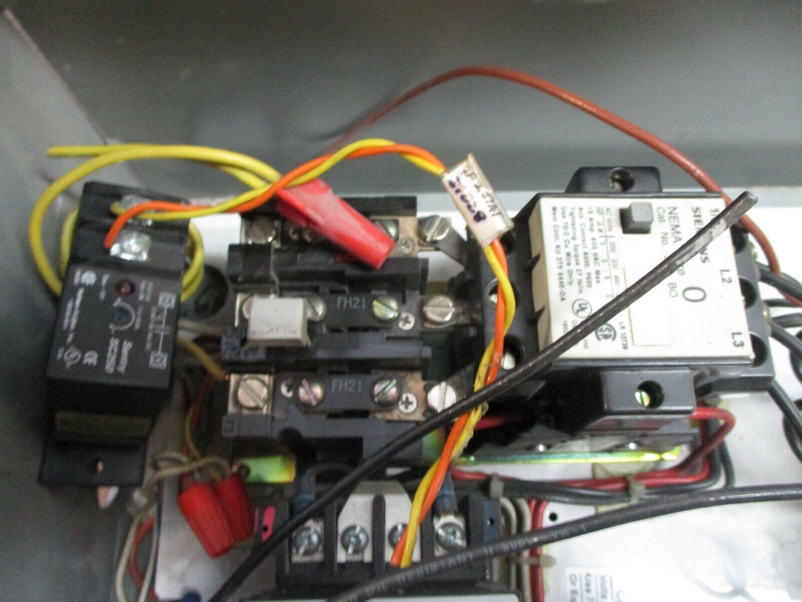 Siemens Fusible Size 0 Combination SCF B10 18A 600V Used