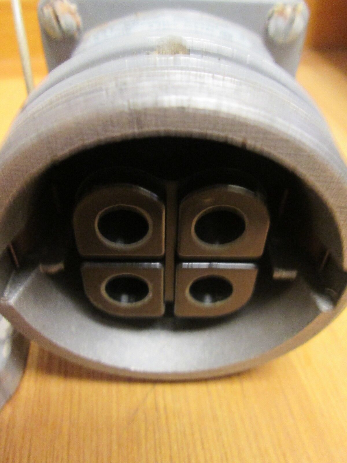 Russellstoll Connector JCS334H 30A 600V 3P 4W Wire Style End used