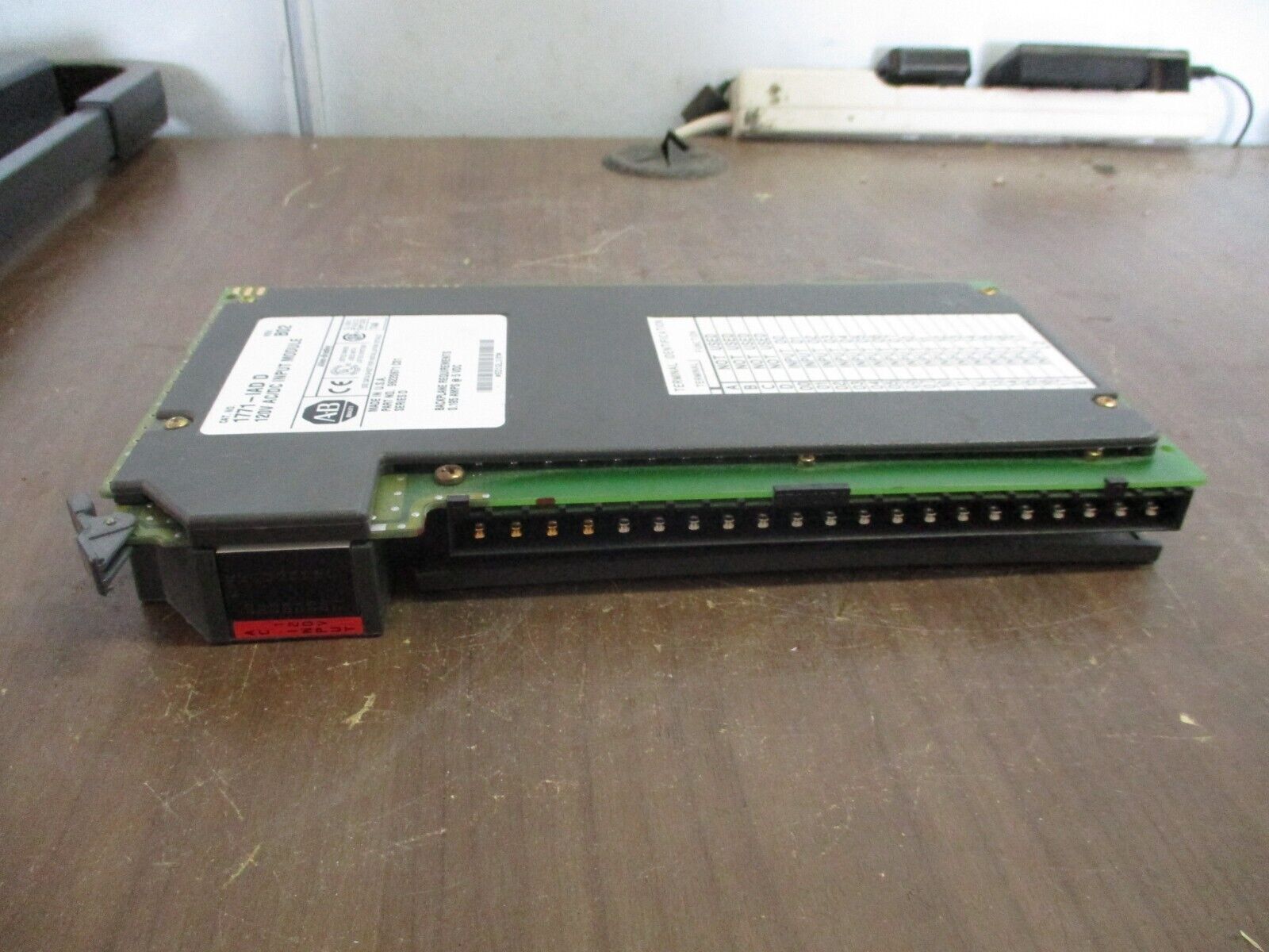 Allen-Bradley AC/DC Input Module 1771-IAD/D Rev. B02 120V *No Terminal* Used