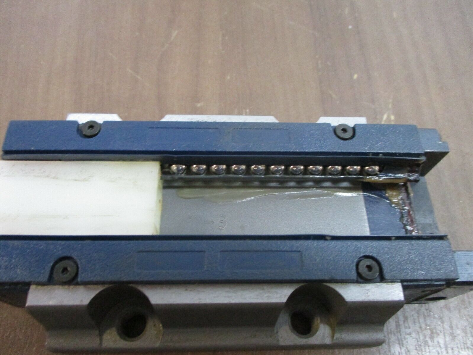 IKO Bearing Block Rail LWHTG25 *No Box* New Surplus