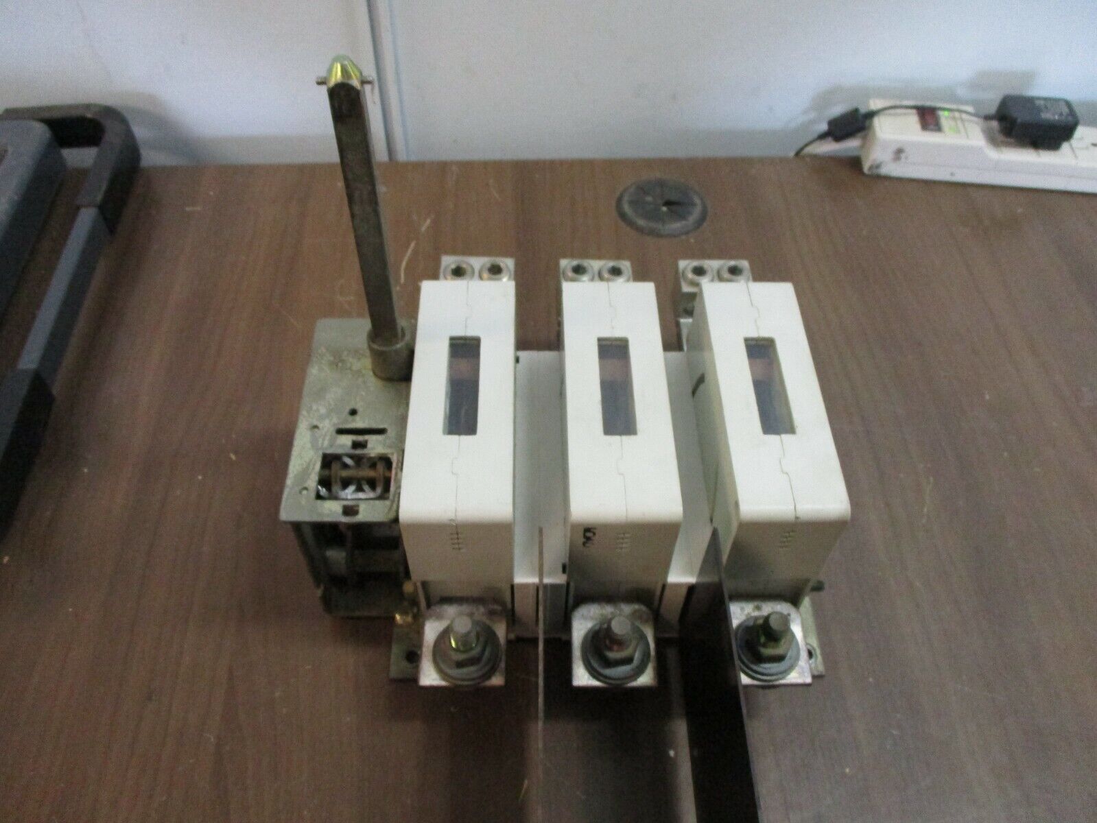 ABB Disconnect Switch OETL-NF400 400A 600V 3P *No Handle* Used