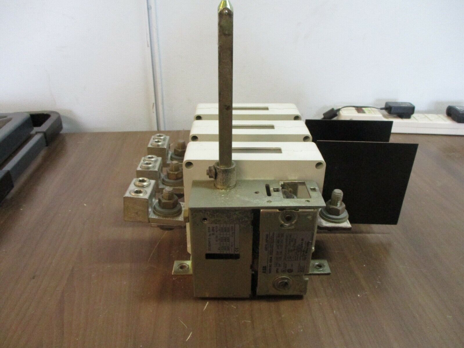 ABB Disconnect Switch OETL-NF400 400A 600V 3P *No Handle* Used