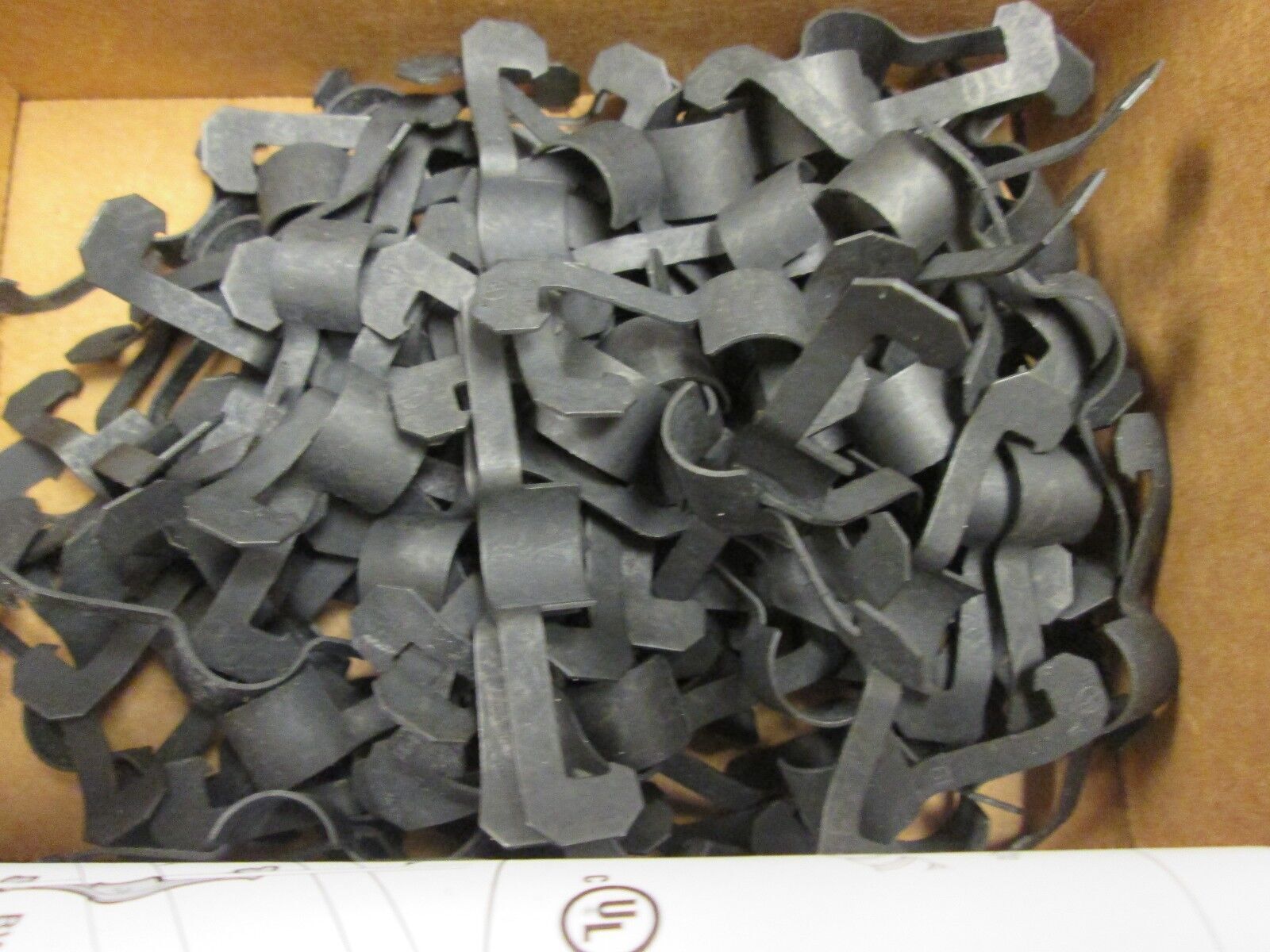Cooper Wing Clip BW4 Box of 100 Pcs New Surplus