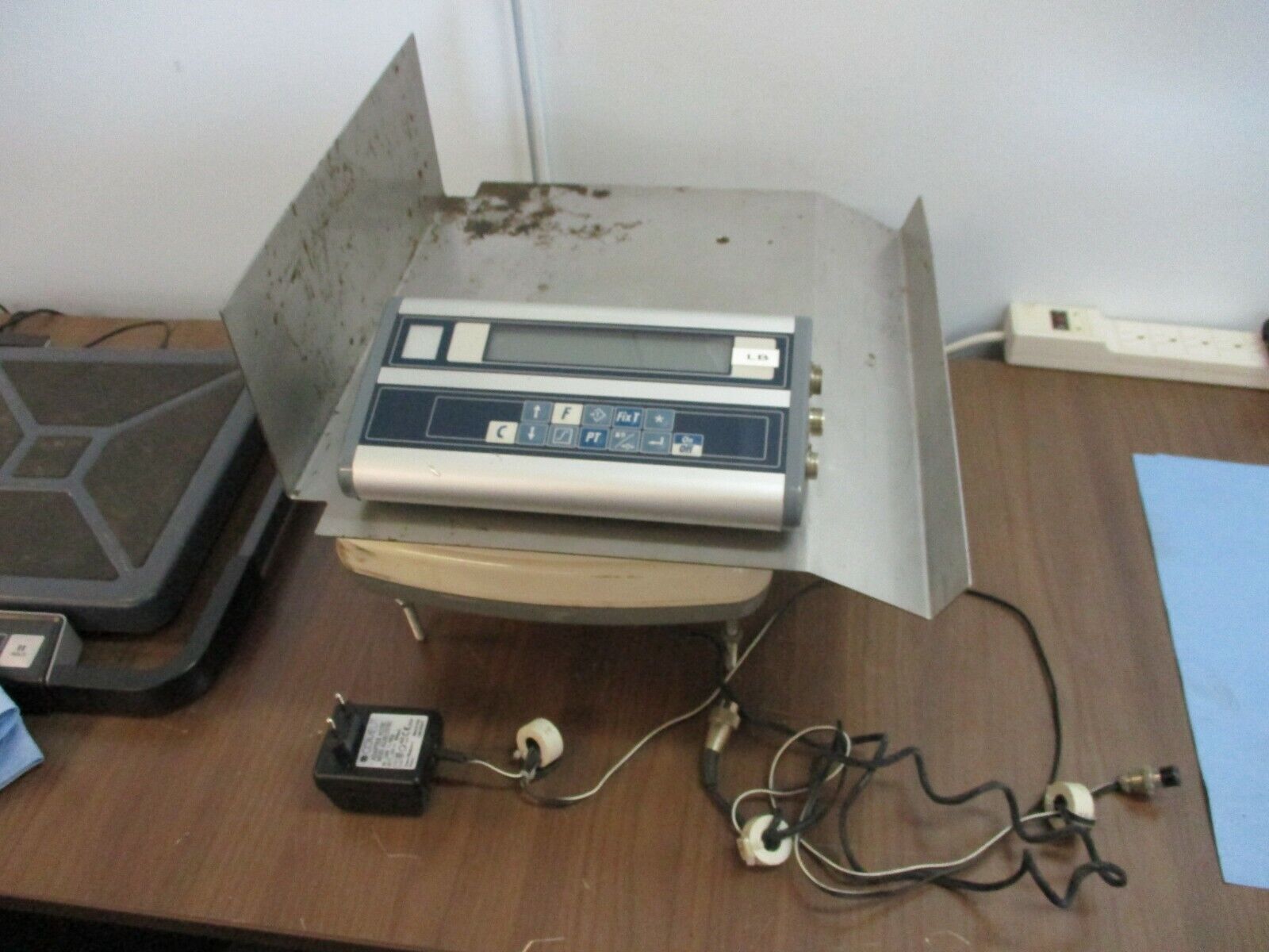 Campesa S.A. Digital Scale S-180 9-12VDC 500mA Used