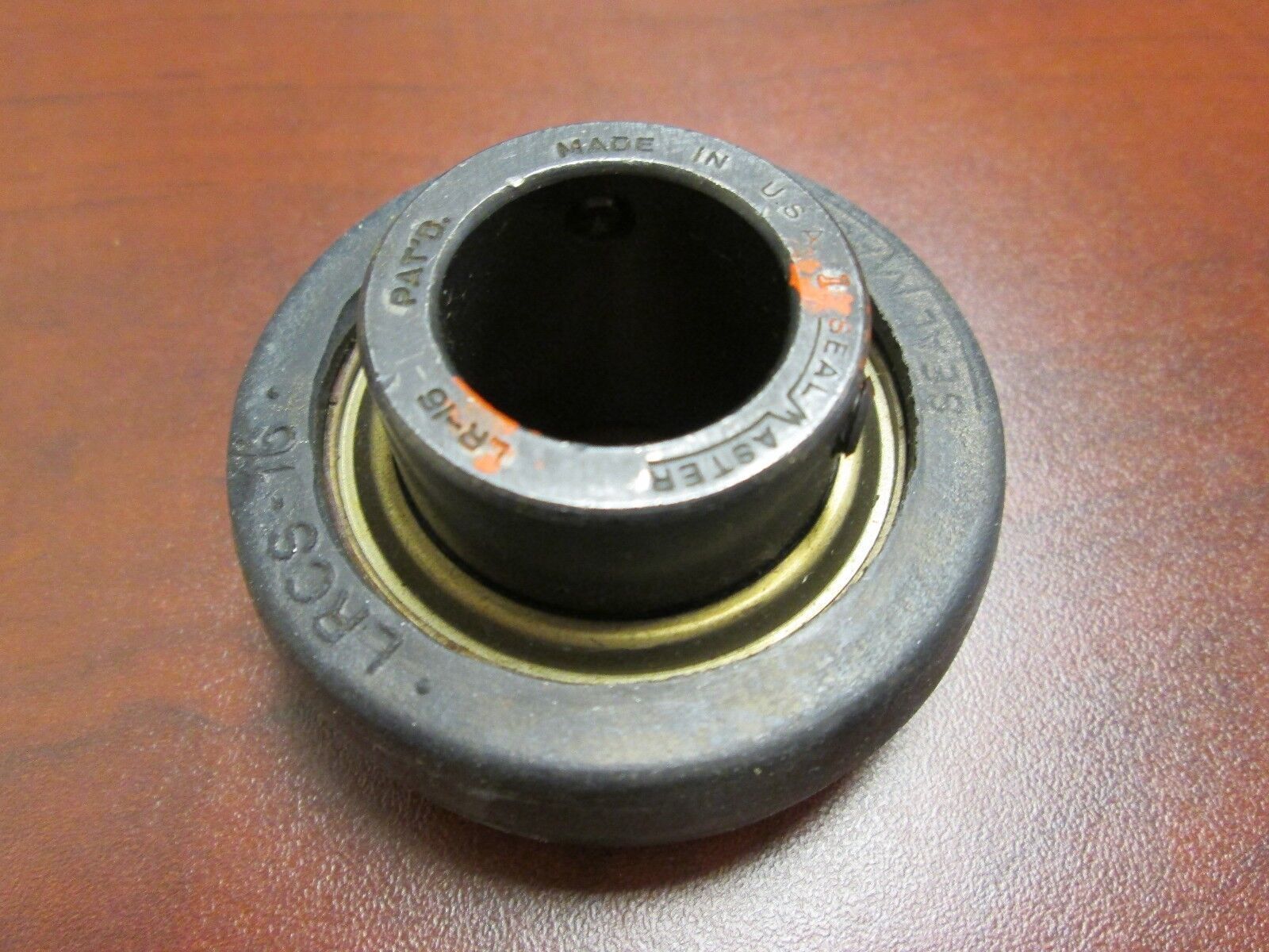 Seal Master Bearing LRCS-15 7013058 15/16" New