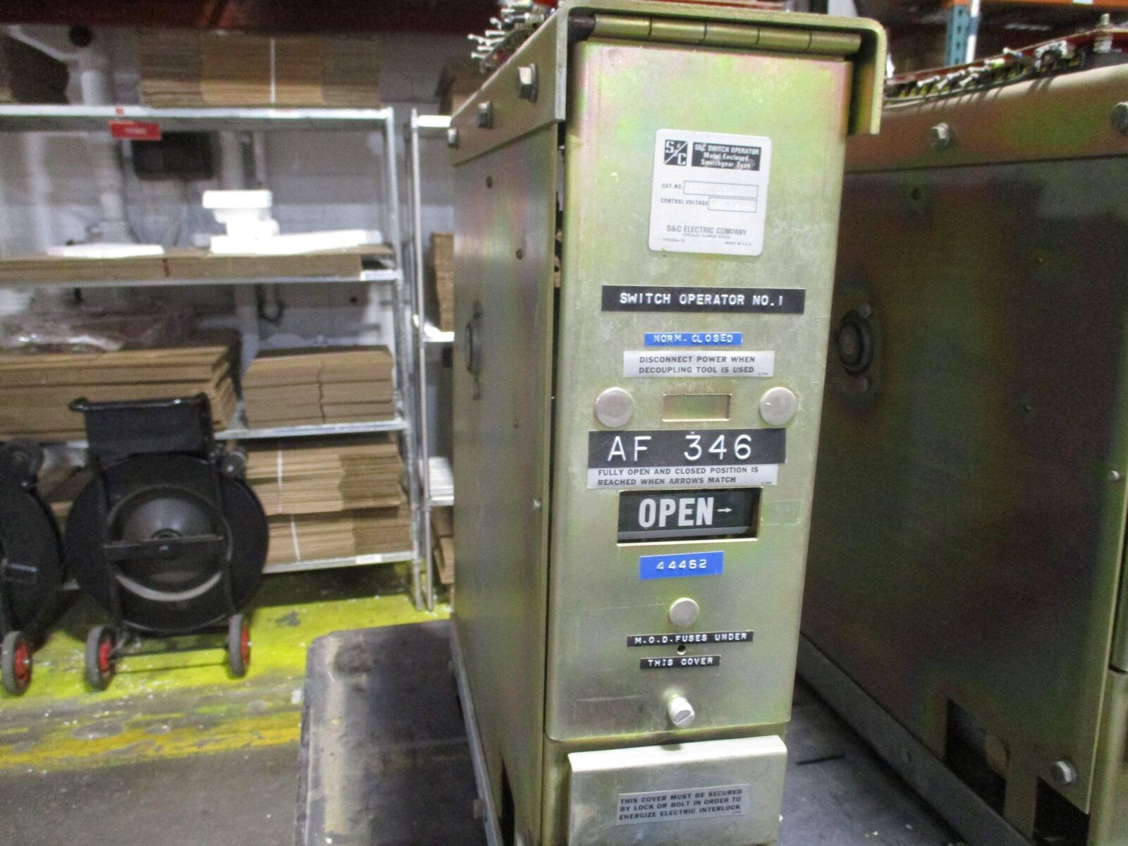 S&C Switch Operator 38760-DGQ 120VAC Metal- Enclosed Switchgear Used
