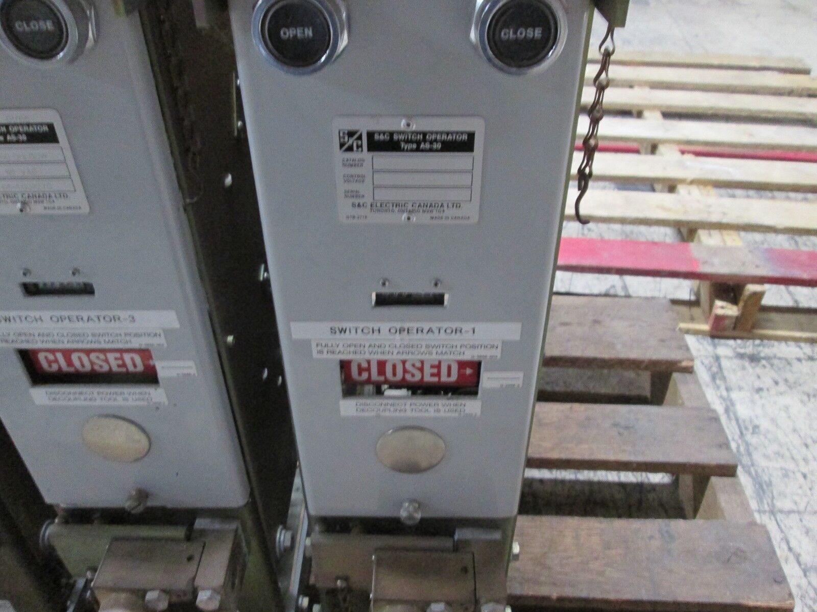 S&C AS-30 Switch Operator 38960-DHLQUW Type AS-30 115VAC Used