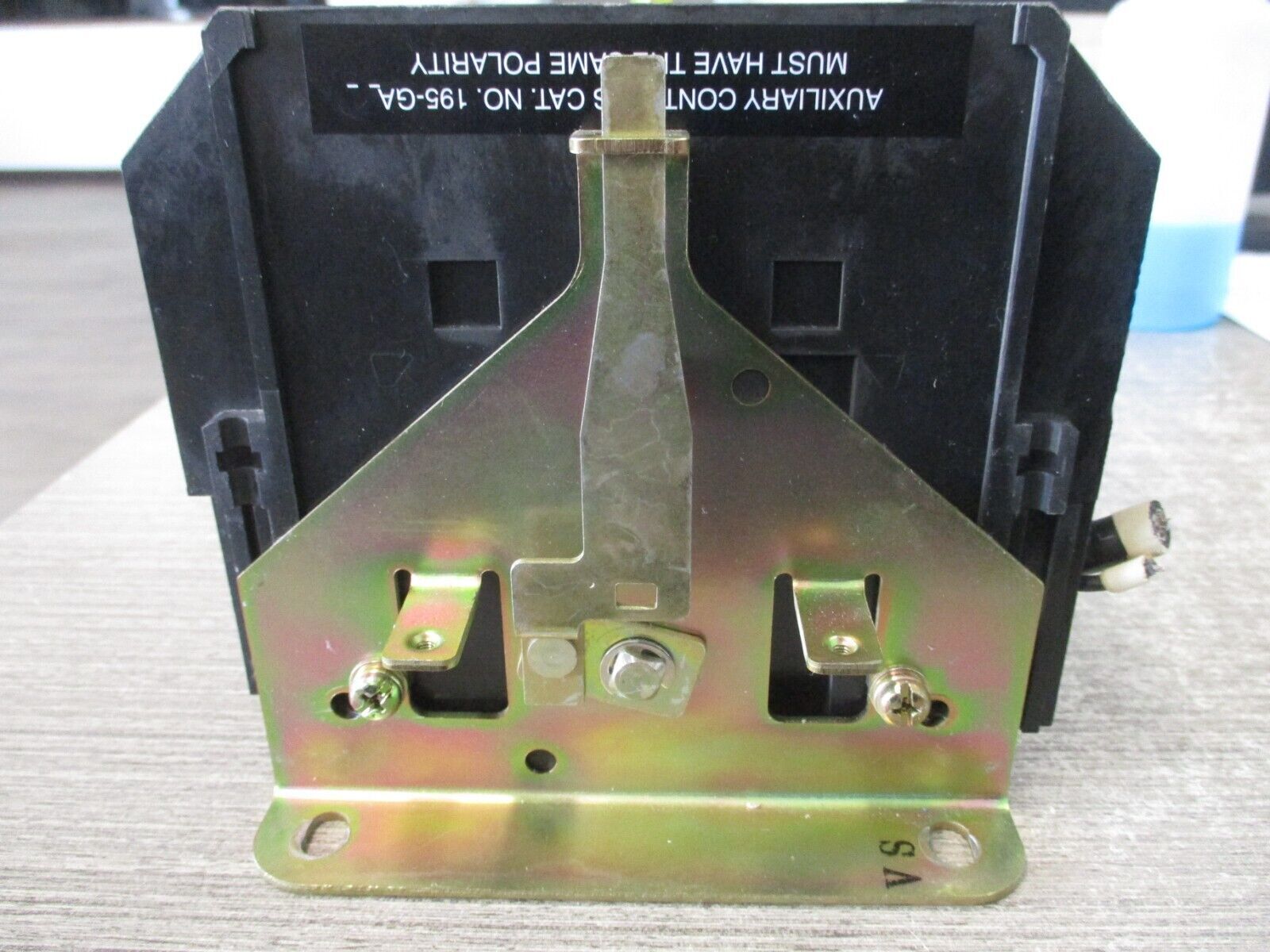 Allen-Bradley Fusible Disconnect Switch 194R-NJ100P3 Ser. B 100A 600V 3Ph Used.