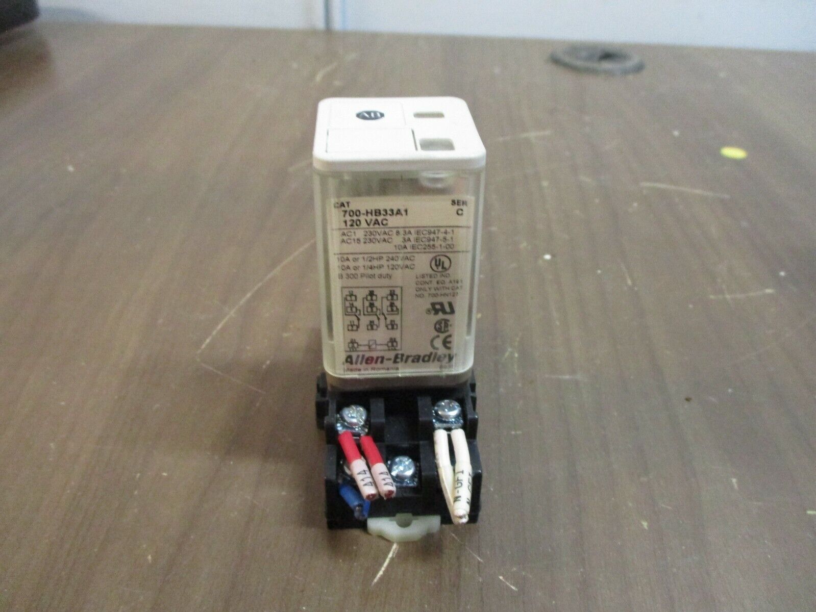 Allen-Bradley Relay 700-HB33A1 Ser. C 120V w/ Base *Lot of 2* Used