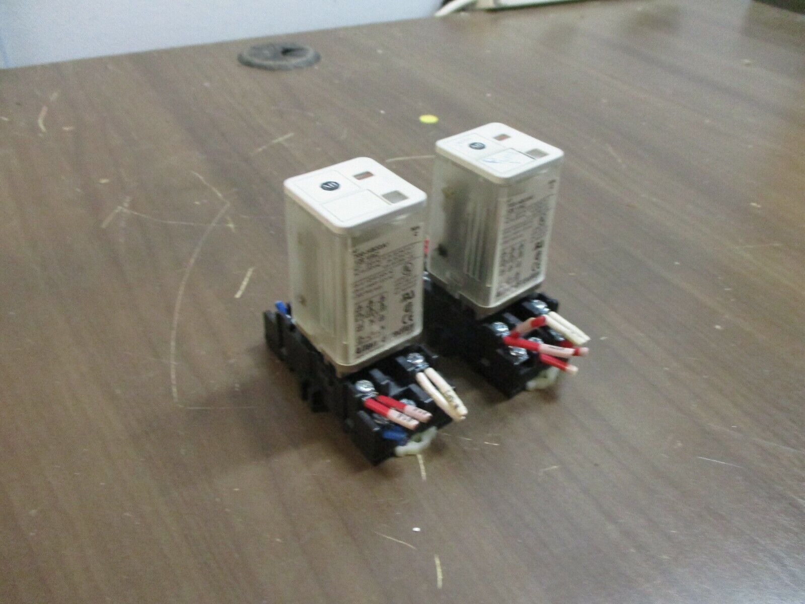 Allen-Bradley Relay 700-HB33A1 Ser. C 120V w/ Base *Lot of 2* Used