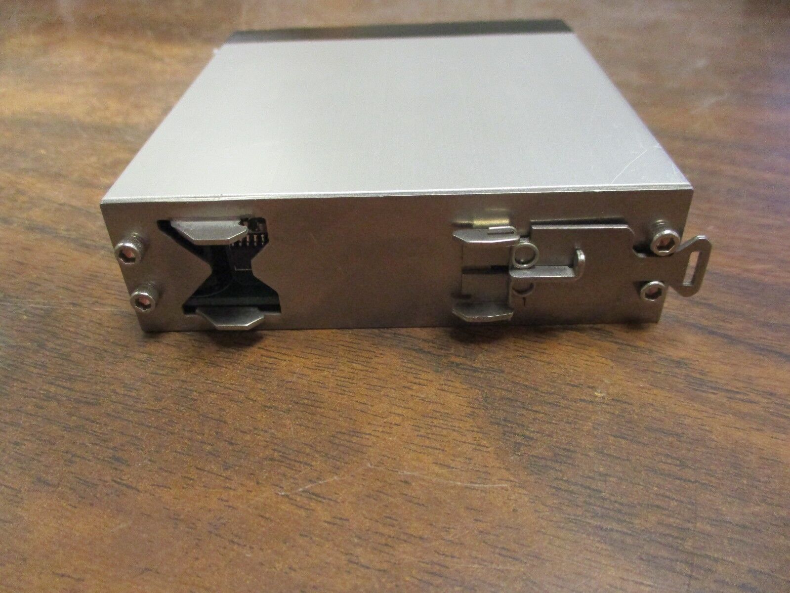 Wilkerson Frequency Isolated Transmitter DM7010 Input:0/50Hz Output:0/10VDC Used