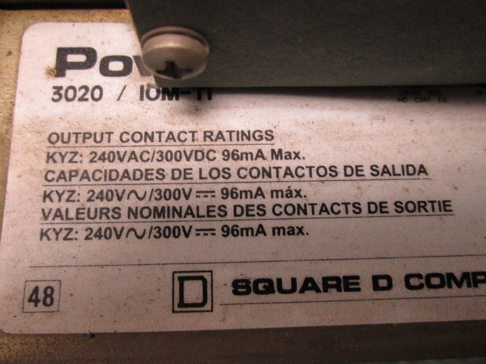 Square D Power Logic Circuit Monitor 3020/CM2350 With 3020 IOM-11 Used