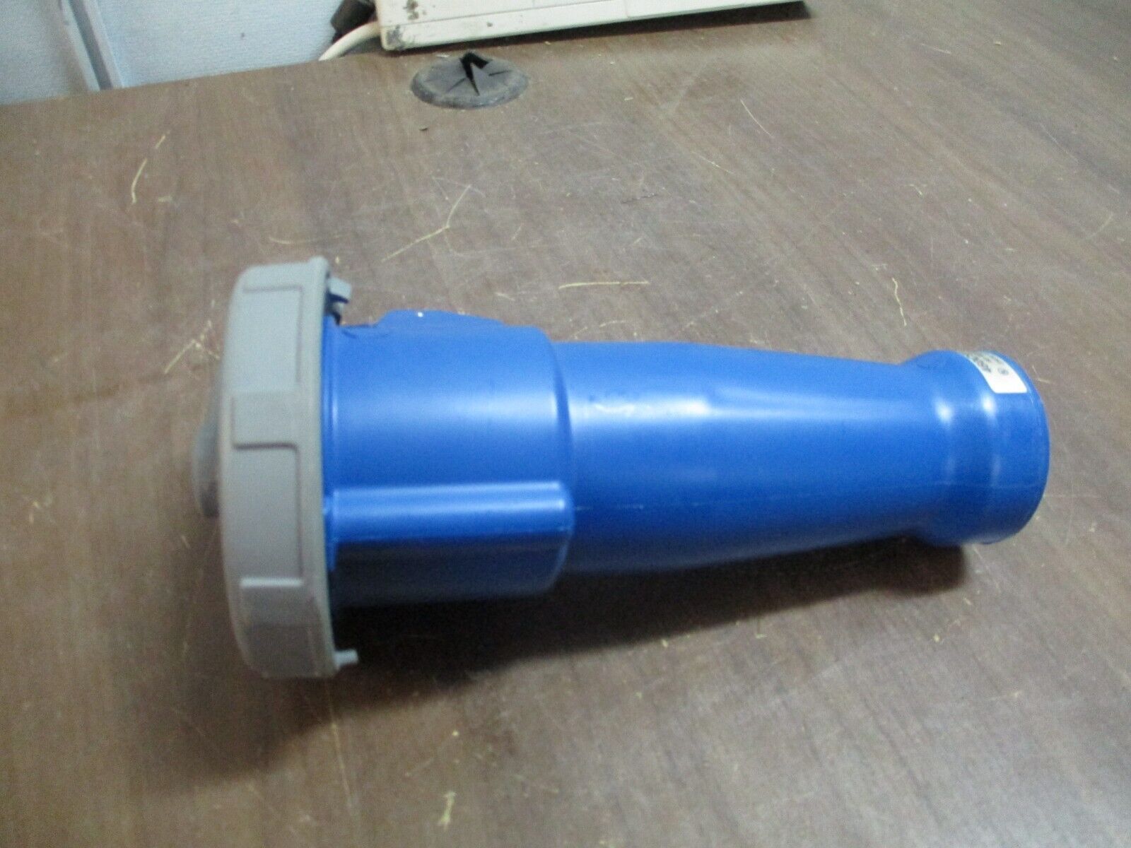 Hubbell Connector 460C9V05 60A 250V *Open End* Used