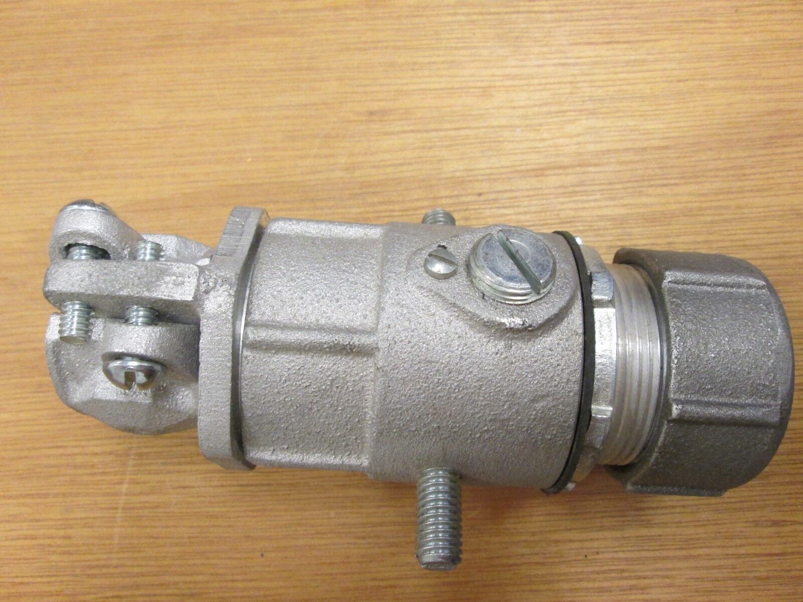 OZ-Gedney Metal Clad Cable Terminator Size 1-1/2" New Surplus