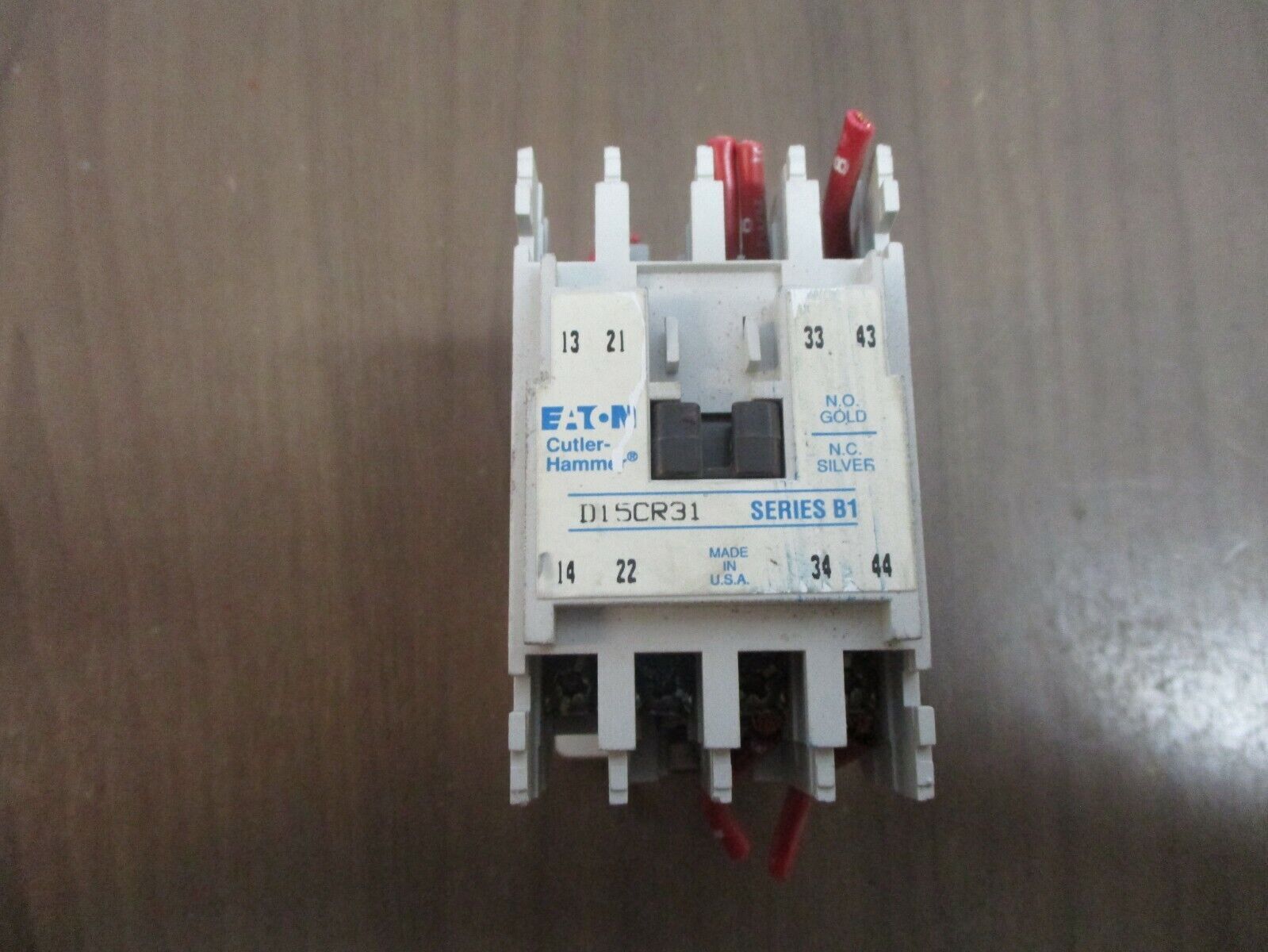 Eaton Cutler-Hammer Contactor D15CR31 Ser. B1 120V Coil Used