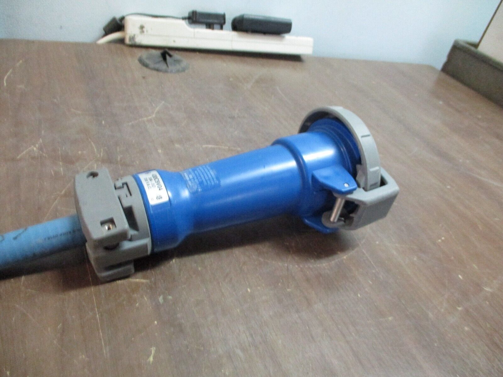 Hubbell Connector 430C9V04 30A 250V 3Ph *Wire End* Used