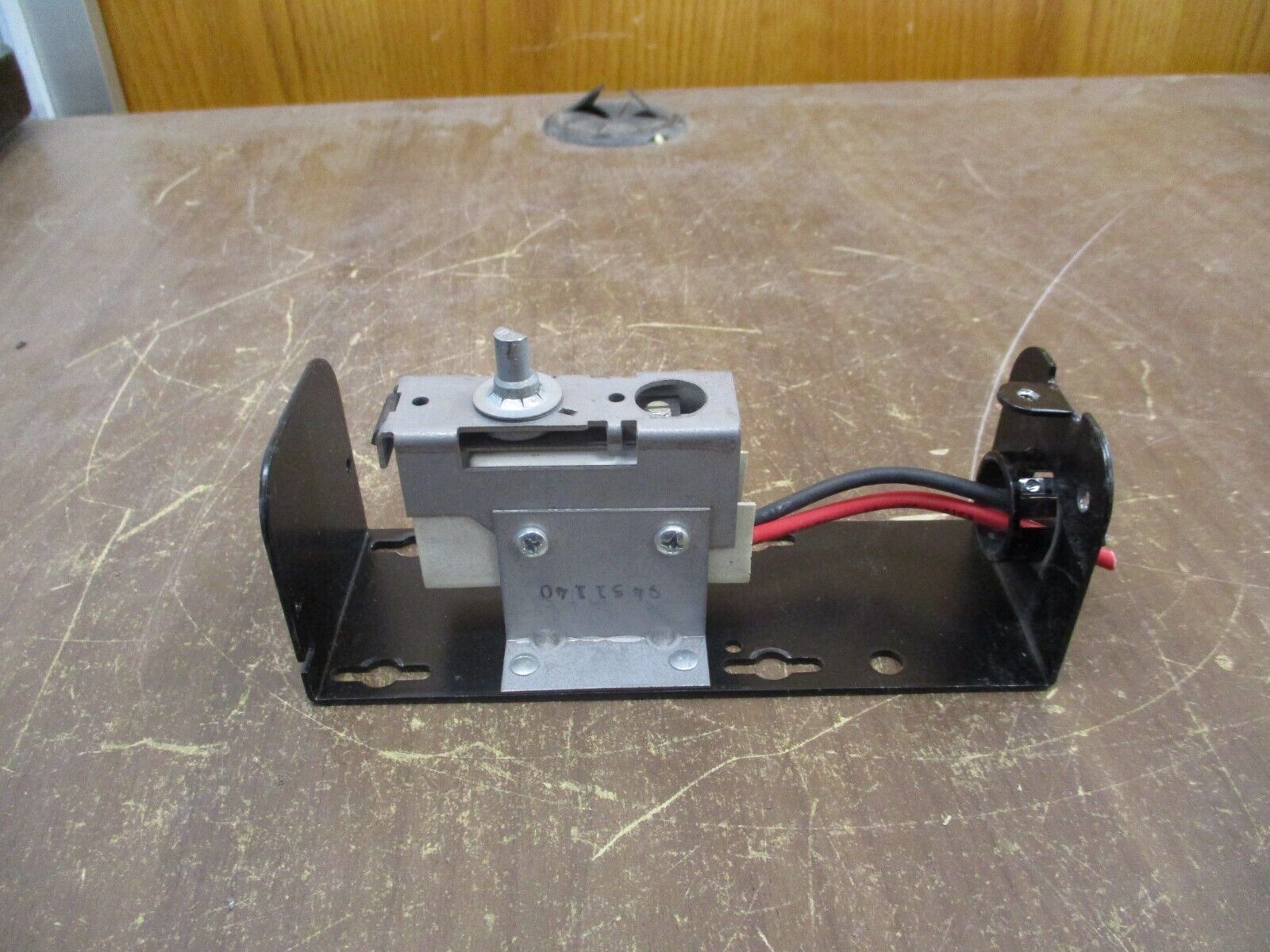 Columbus Electric Ventilation Thermostat KT-110 Range: -10°F - 100°F Used