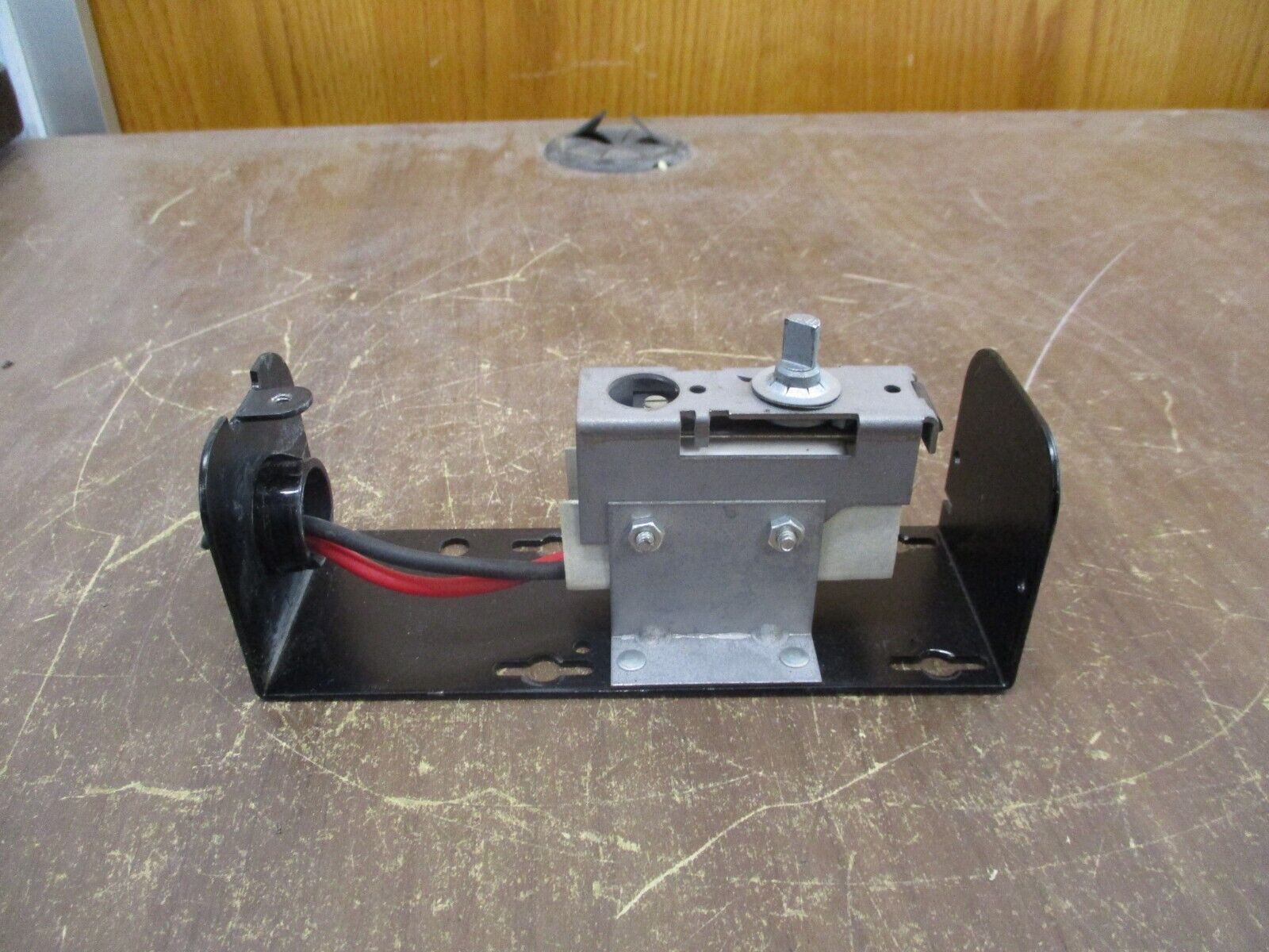 Columbus Electric Ventilation Thermostat KT-110 Range: -10°F - 100°F Used