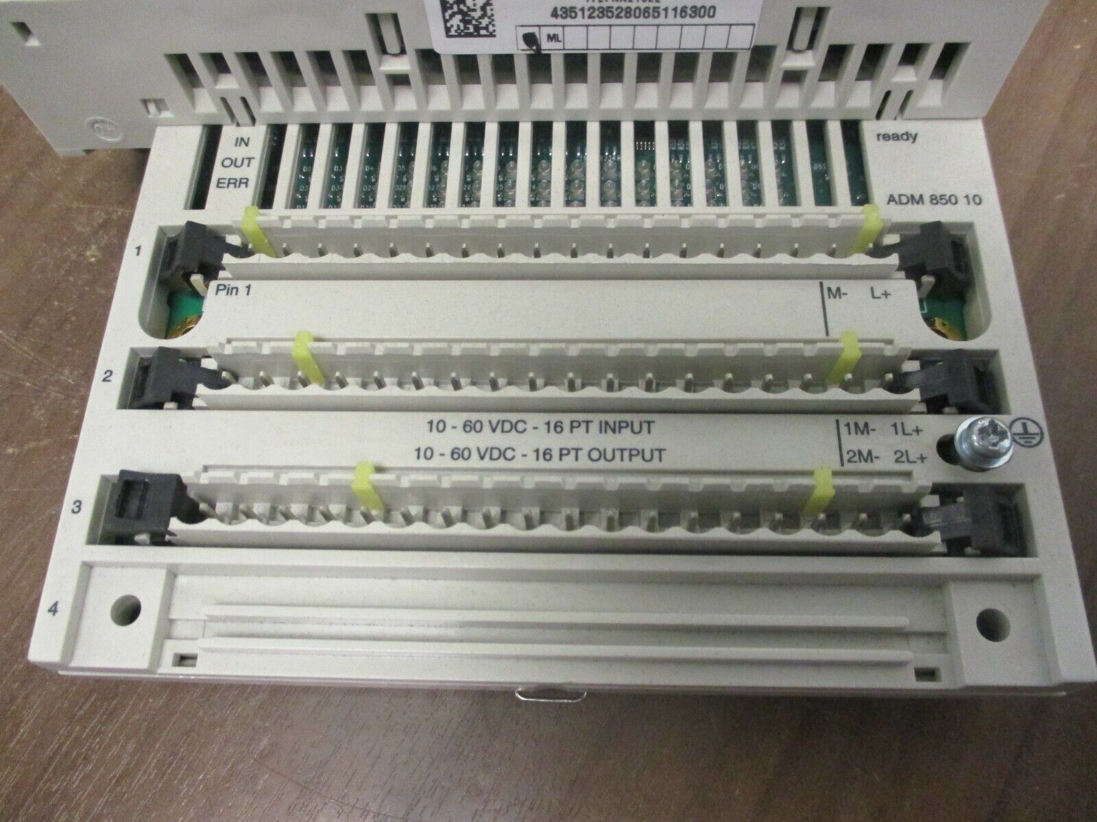 Schneider Electric TSX Momentum Processor w/ I/O Base 171CCC78010 512K Used