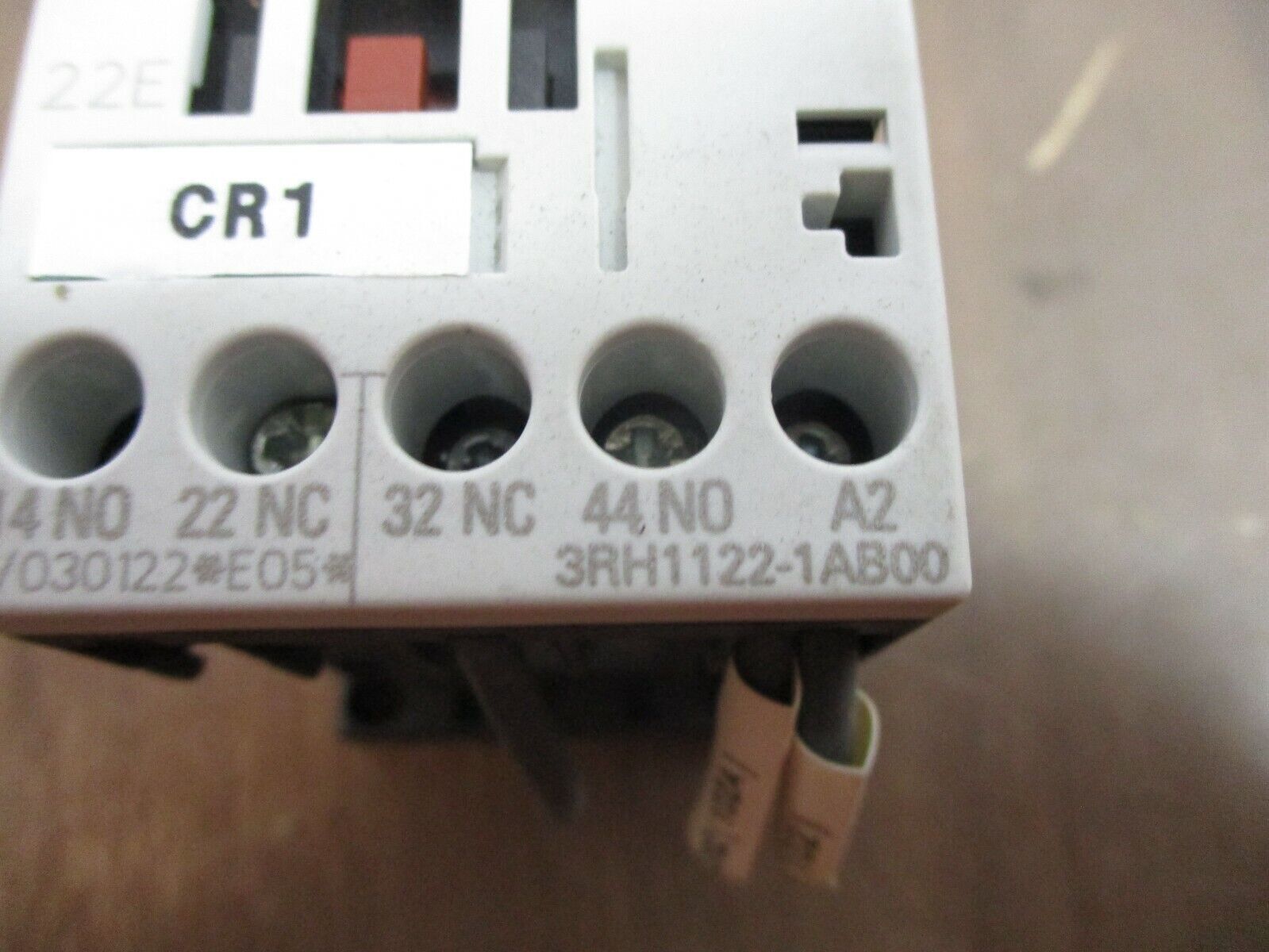 Siemens Sirius Contactor 3RH1122-1AB00 24V Coil 10A Used