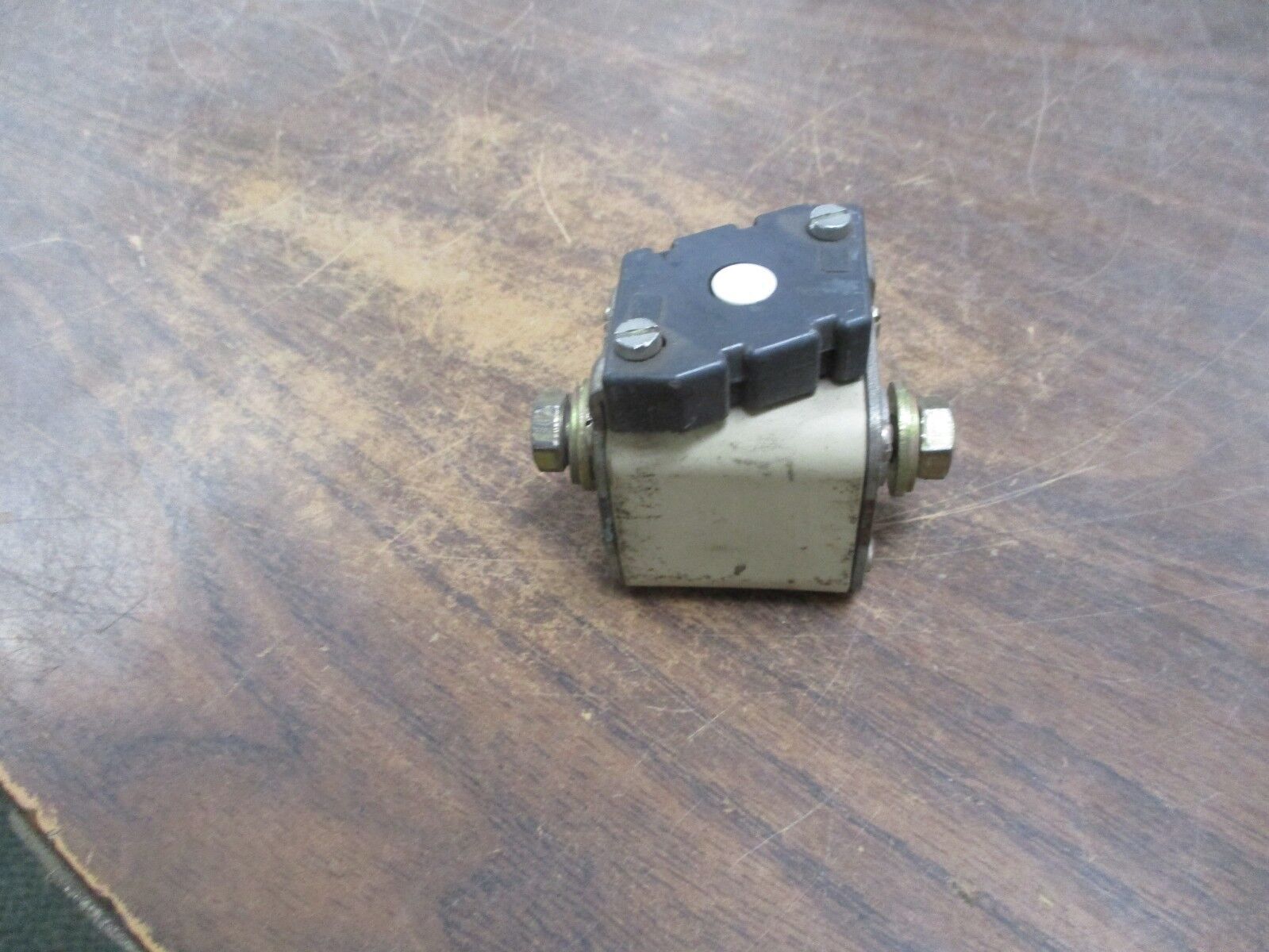Bussmann Semitron Fuse SYC-4M200 200A 600V *No Aux. Contact* Used