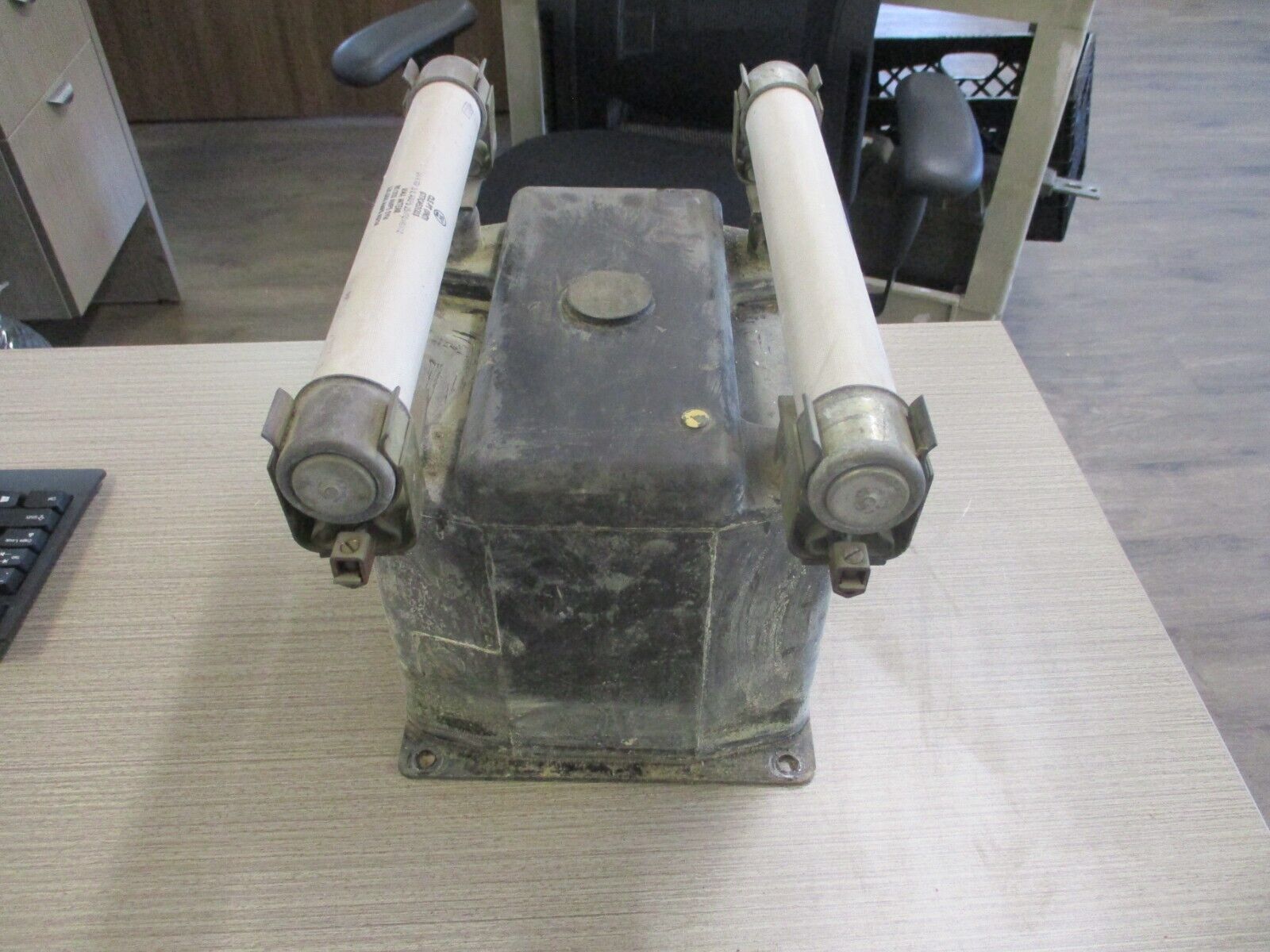 Westinghouse Type PTM-75 Potential Transformer 600A309G04 Pri"7200y/7200V Used.