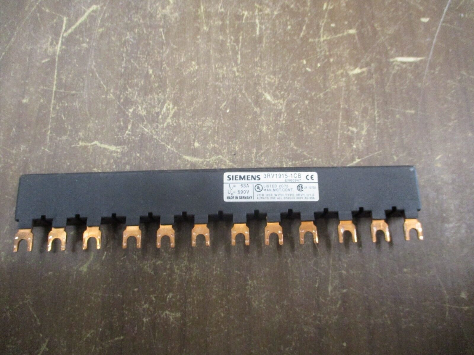 Siemens Busbar 3RV1915-1CB 65A 600V Used