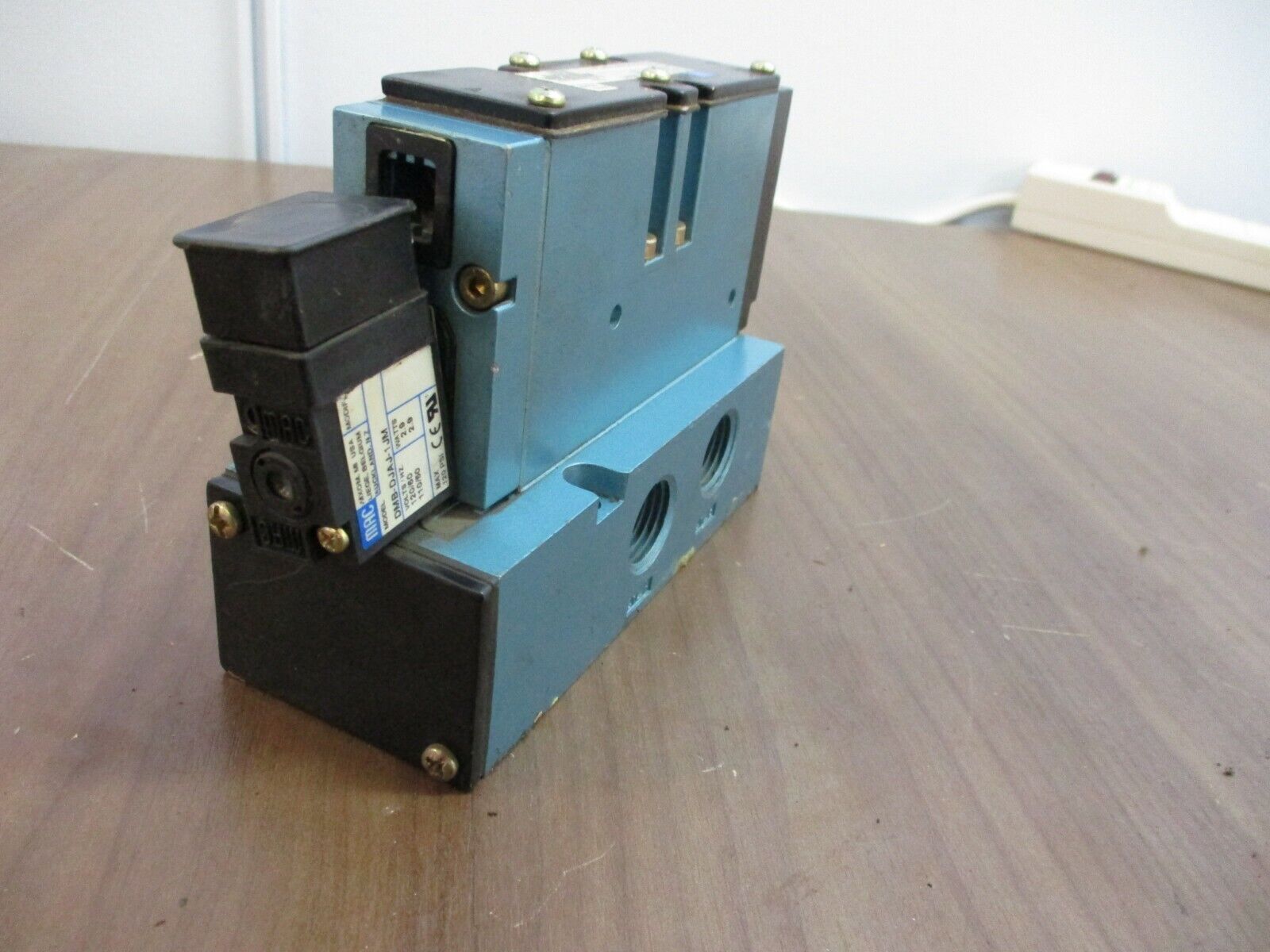 Mac Solenoid Valve 93A-ABA-CAG-DM-DJAJ-1JM 20-120 PSI Used