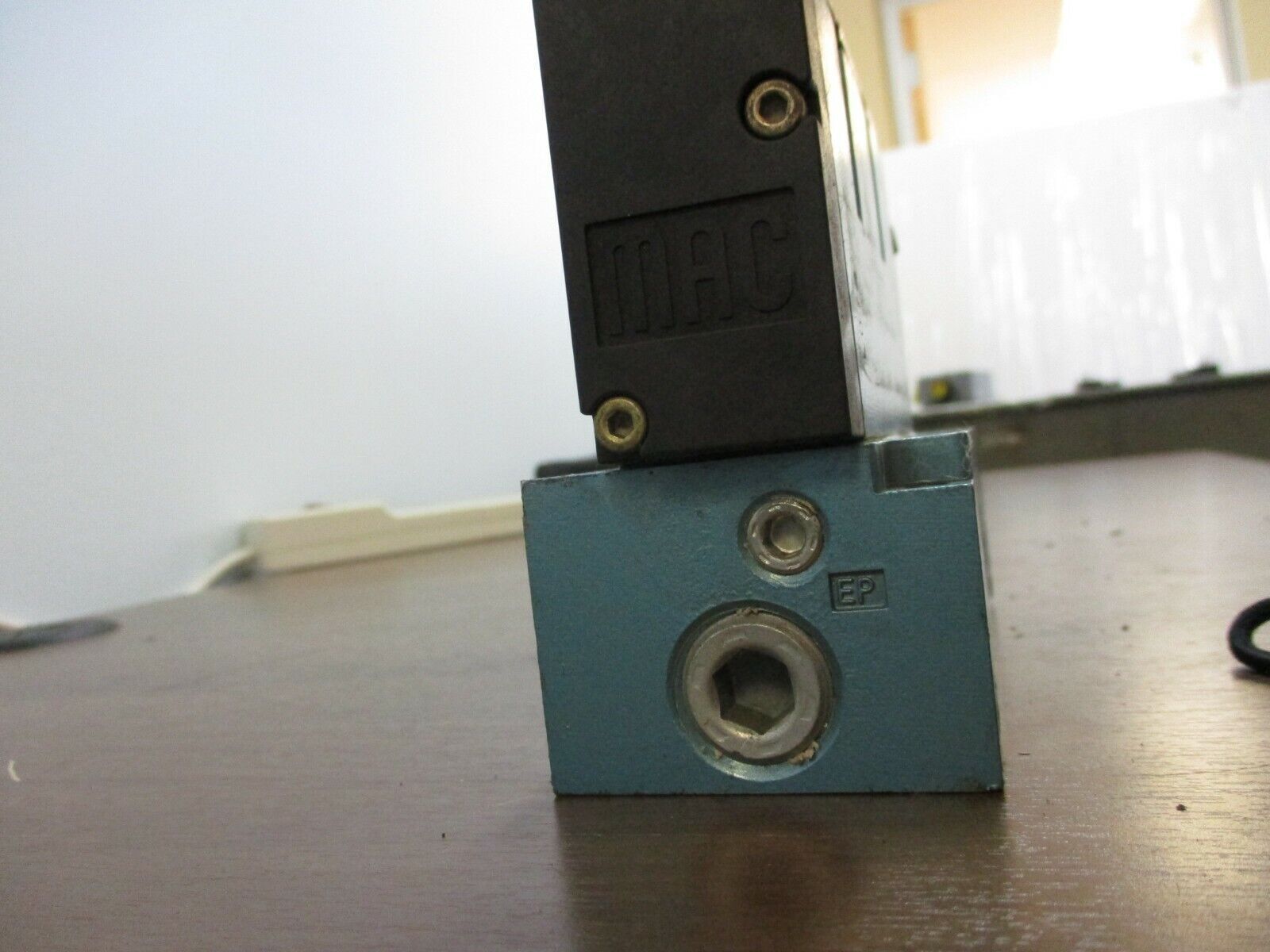 Mac Solenoid Valve 93A-ABA-CAG-DM-DJAJ-1JM 20-120 PSI Used