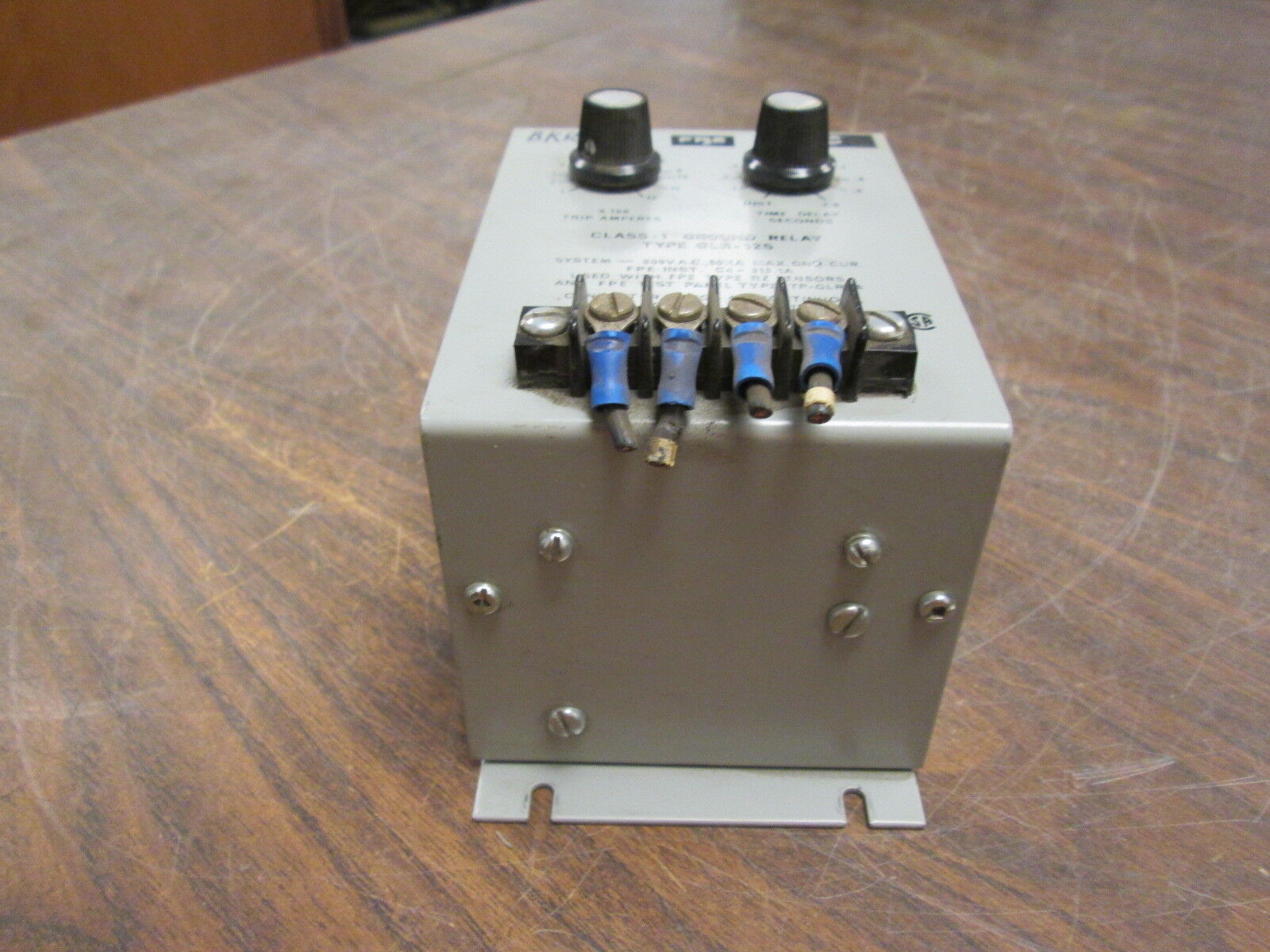 FPE Class-1 Ground Relay GLR-125 Trip: 100-1200A Delay: 0-1 sec Used