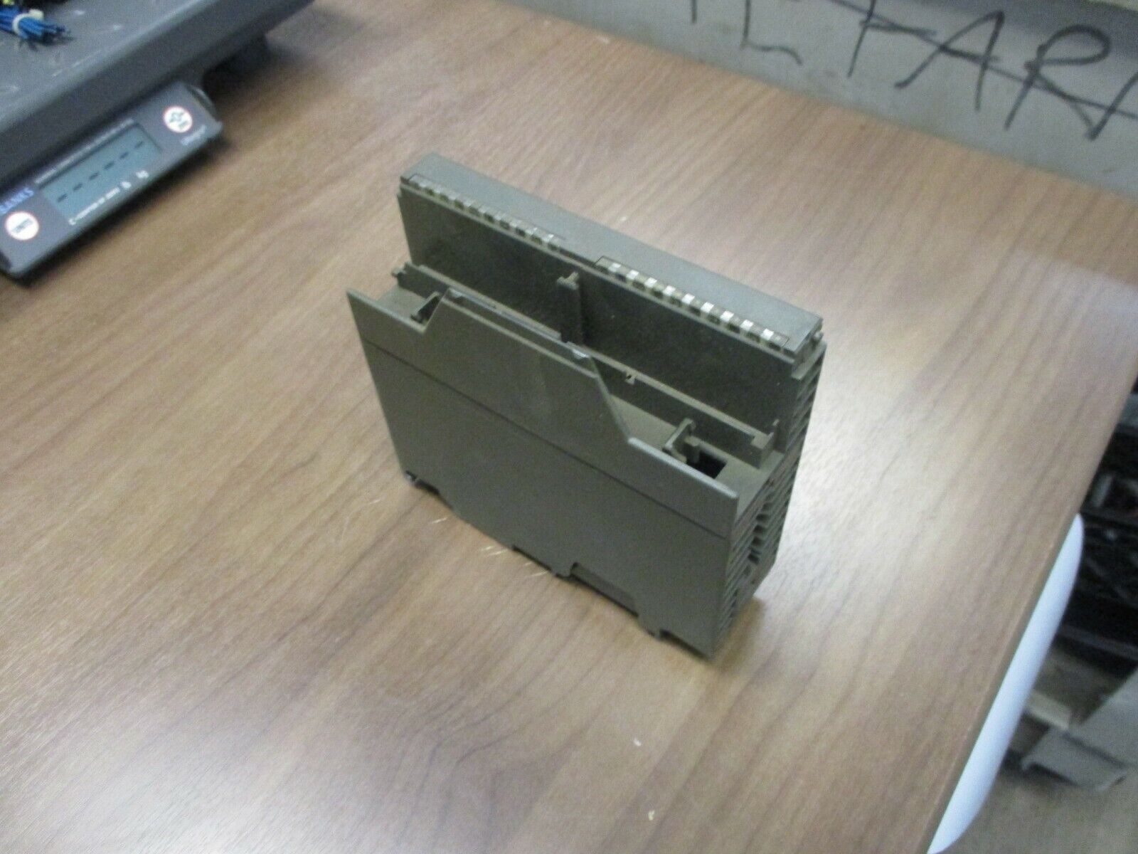 Siemens Simatic S7 Dummy Module 6ES7 370-0AA01-0AA0 *Missing Cover* Used