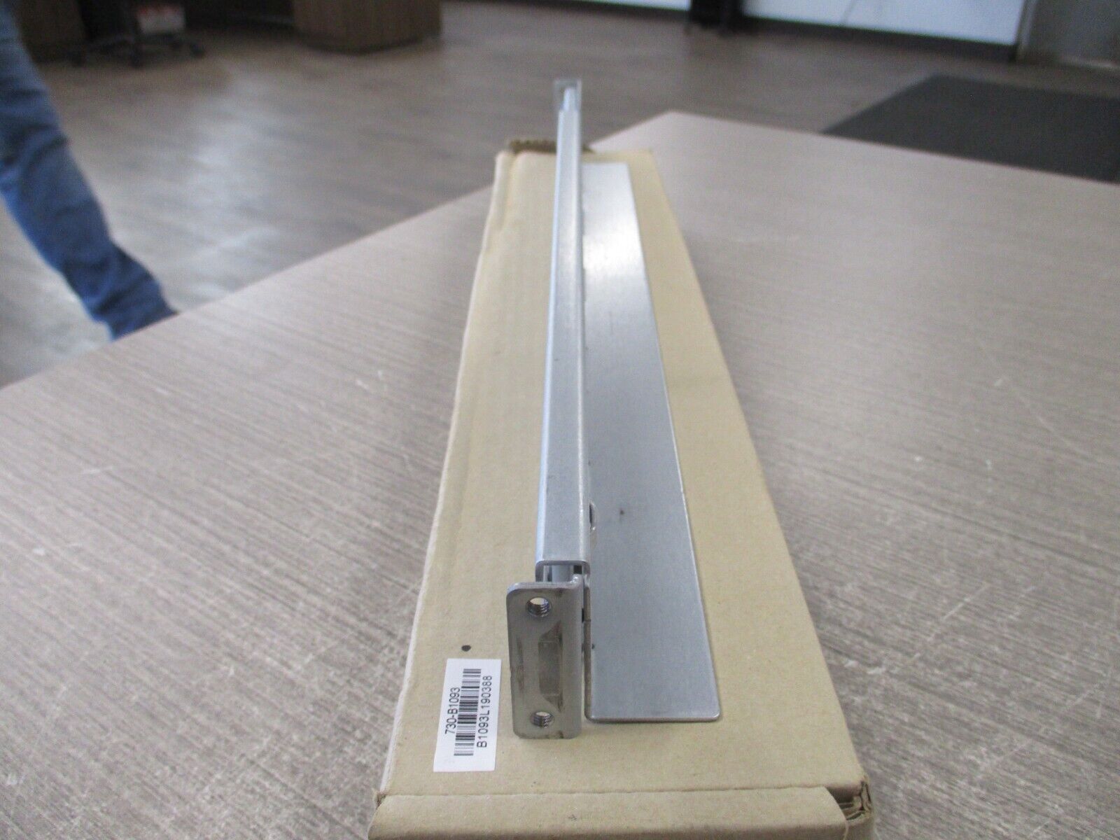 Eaton Slider Rail Rackmount Kit 730-B1093 New Surplus