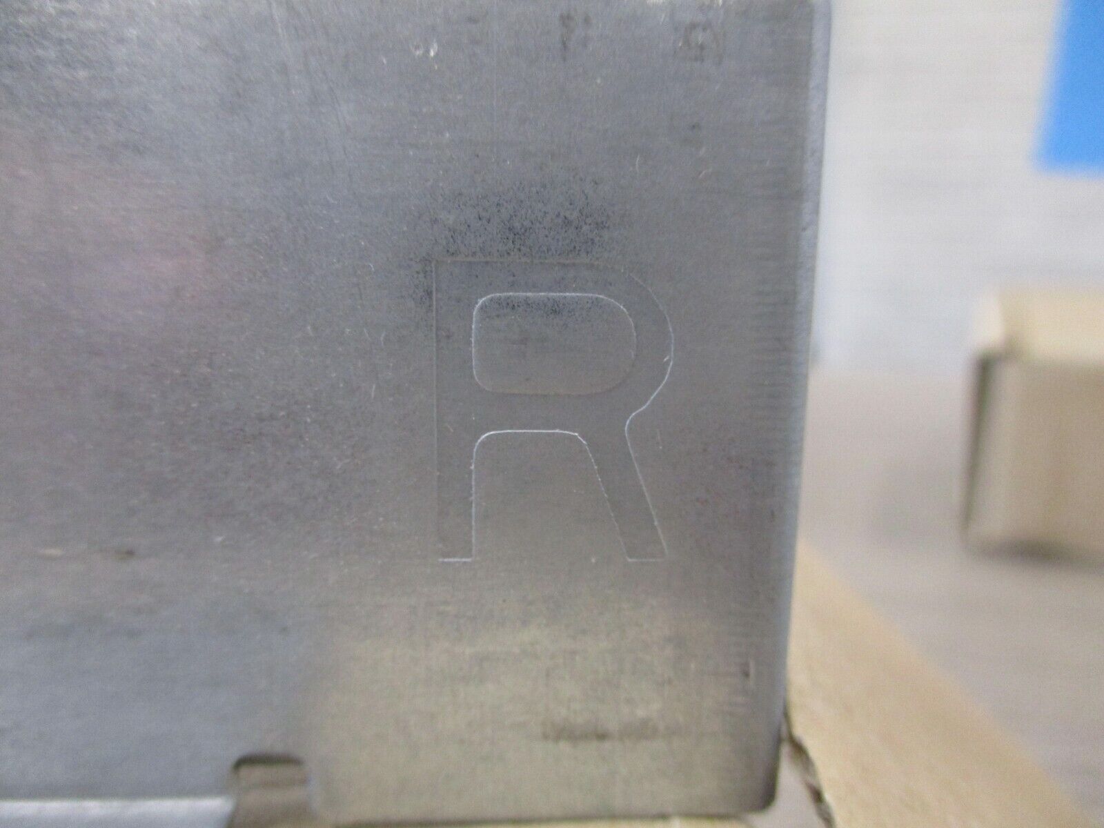 Eaton Slider Rail Rackmount Kit 730-B1093 New Surplus